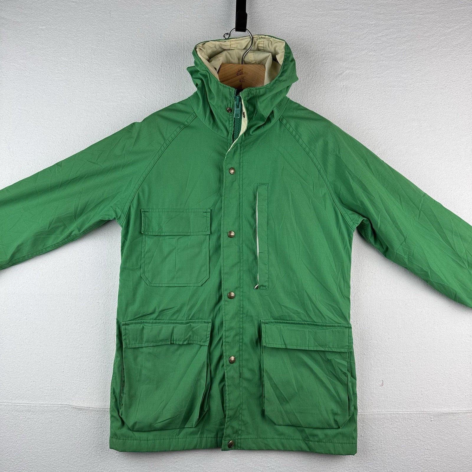 70’s Vintage Woolrich Women’s Small Mountain Parka Kelly Green Made In USA