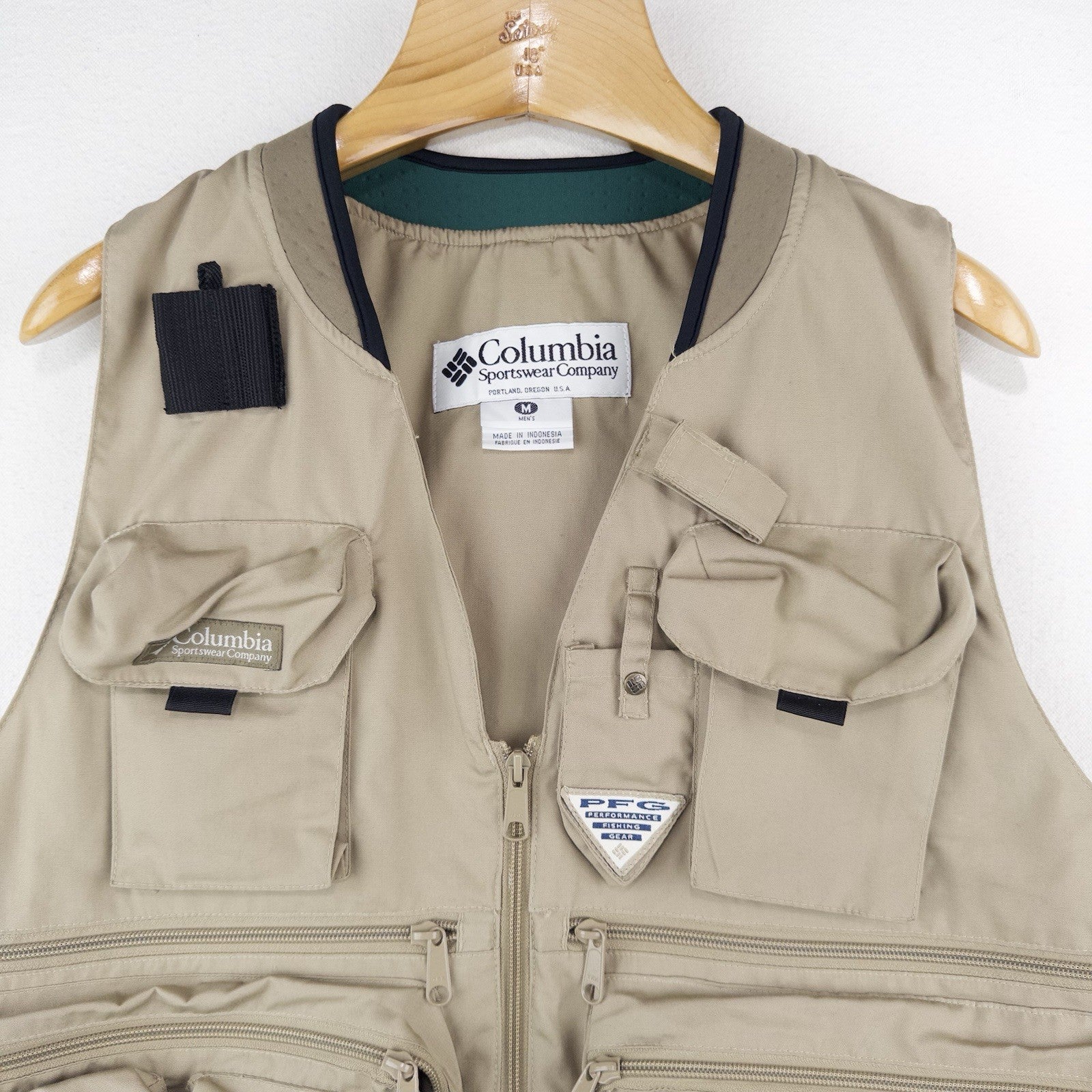 90’s Vtg Columbia PFG Khaki Fly Fishing Utility Vest Men's M Cushioned Collar