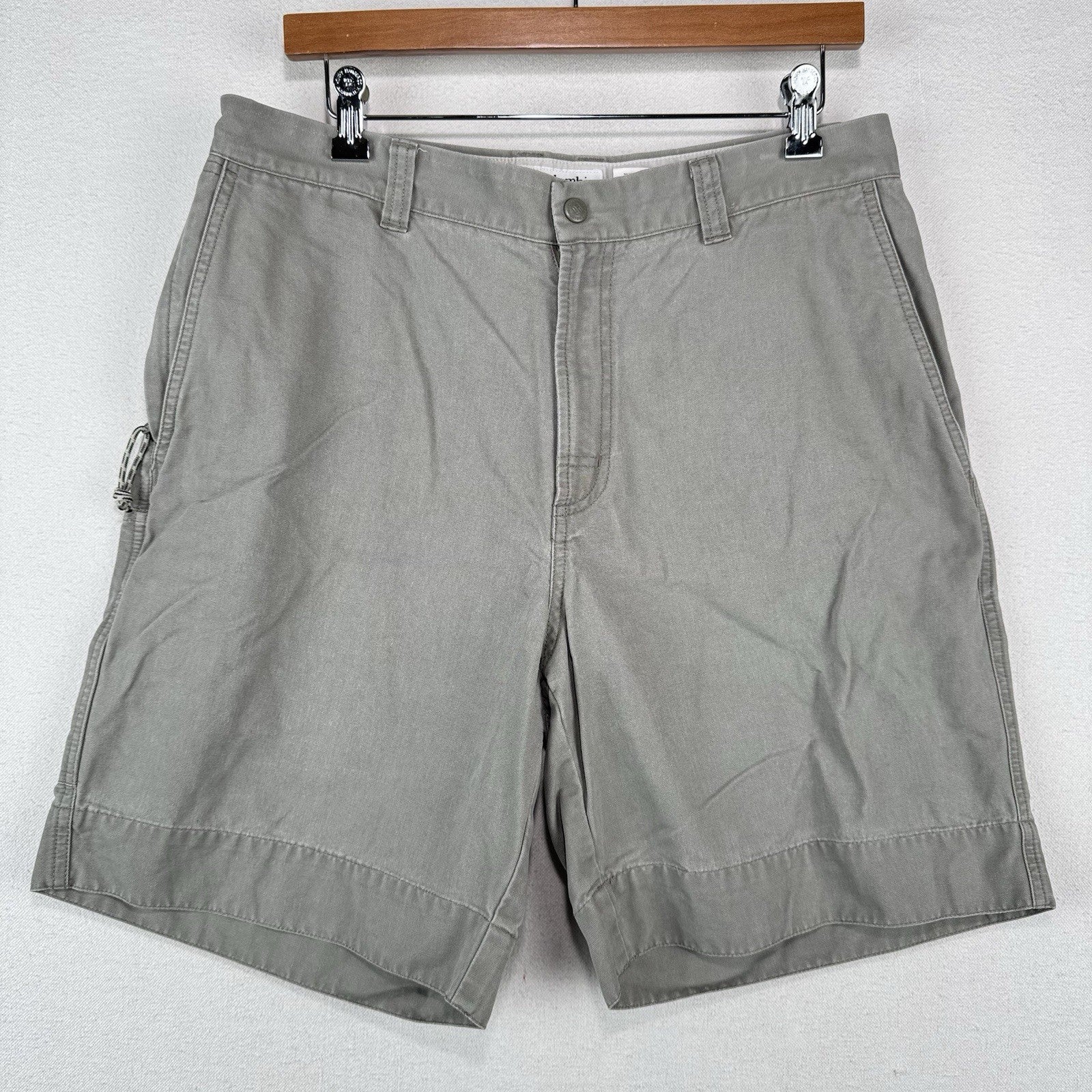 Columbia Men’s 34x7 Flat Front Shorts Side Utility Pockets Khaki Gray