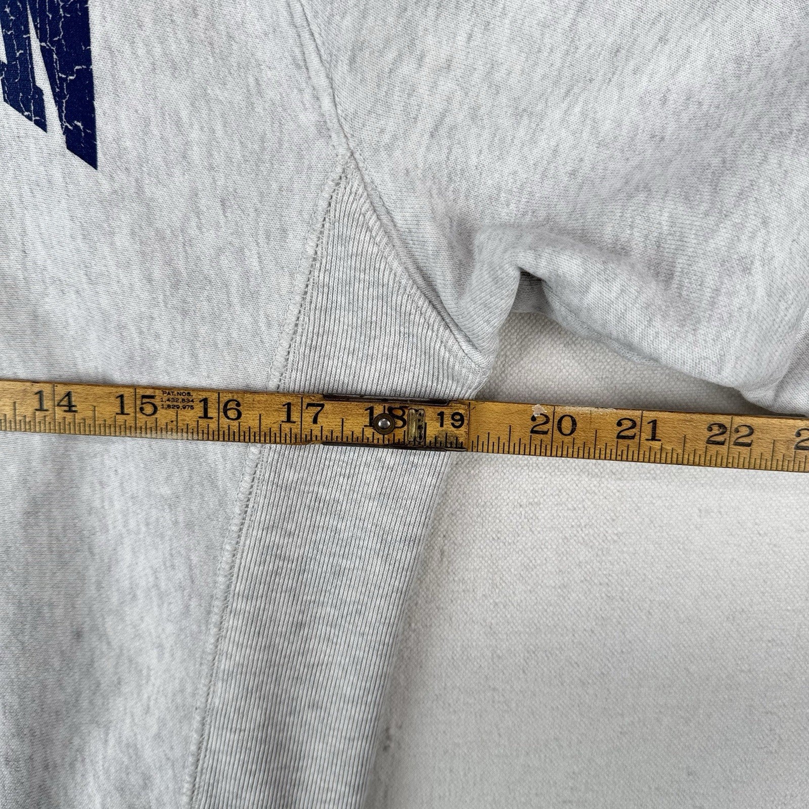 Champion Reverse Weave Sweatshirt Spell-out Side Gusset Men’s XS Gray