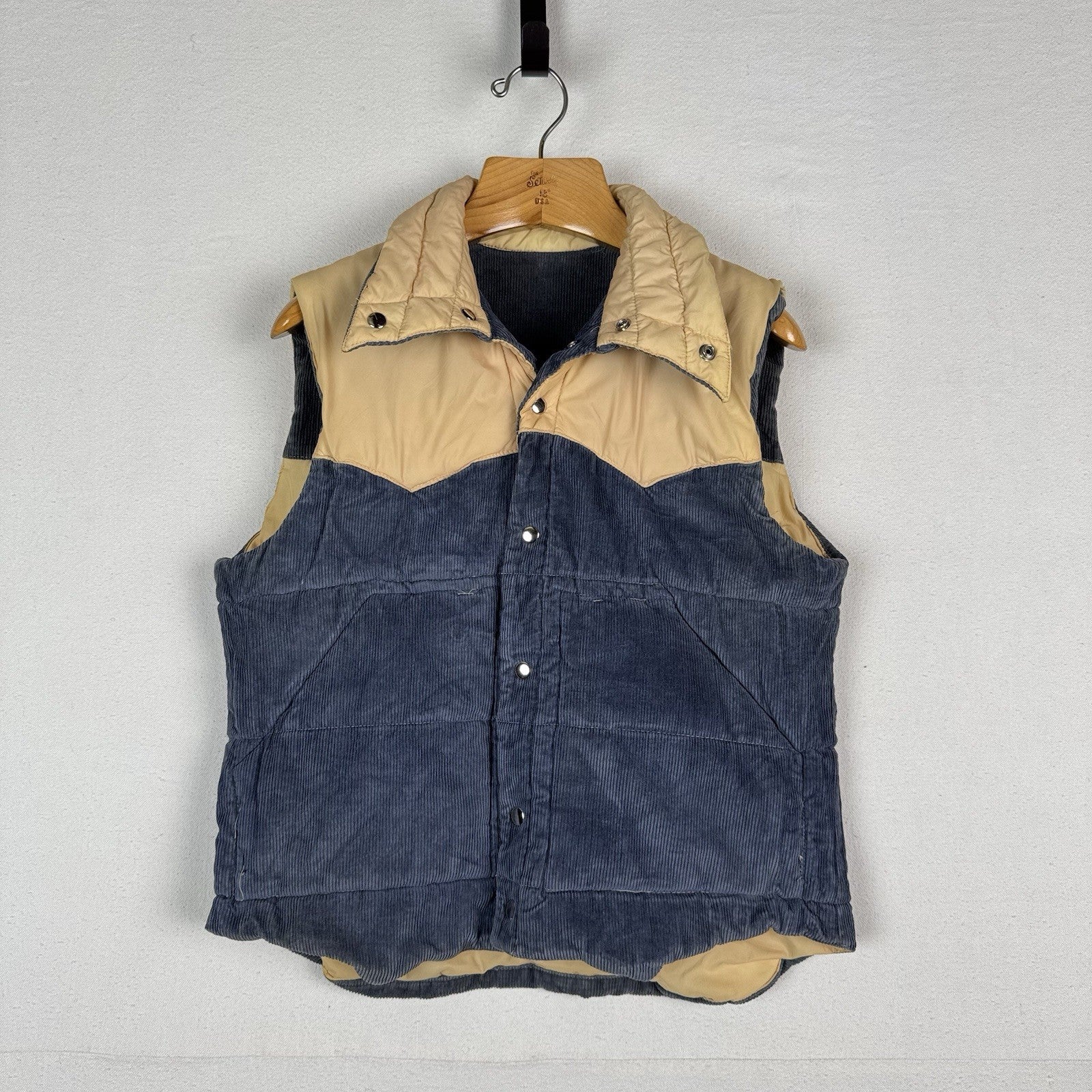 70s Vintage OP Ocean Pacific Size M Reversible Puffer Vest Tan Blue Surf Western