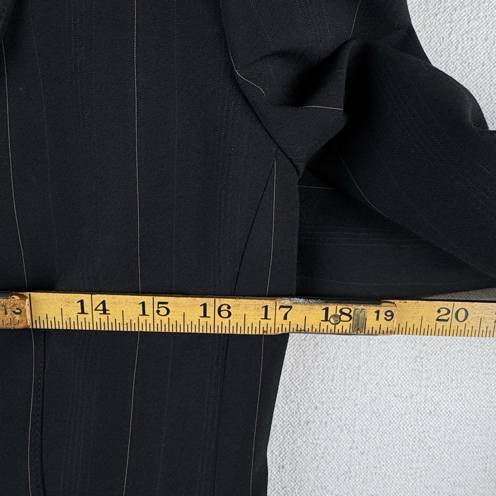 Anne Klein Women's 6 Pant Suit Two Piece Set Black Off-white Pinstripe Leg=10.5”