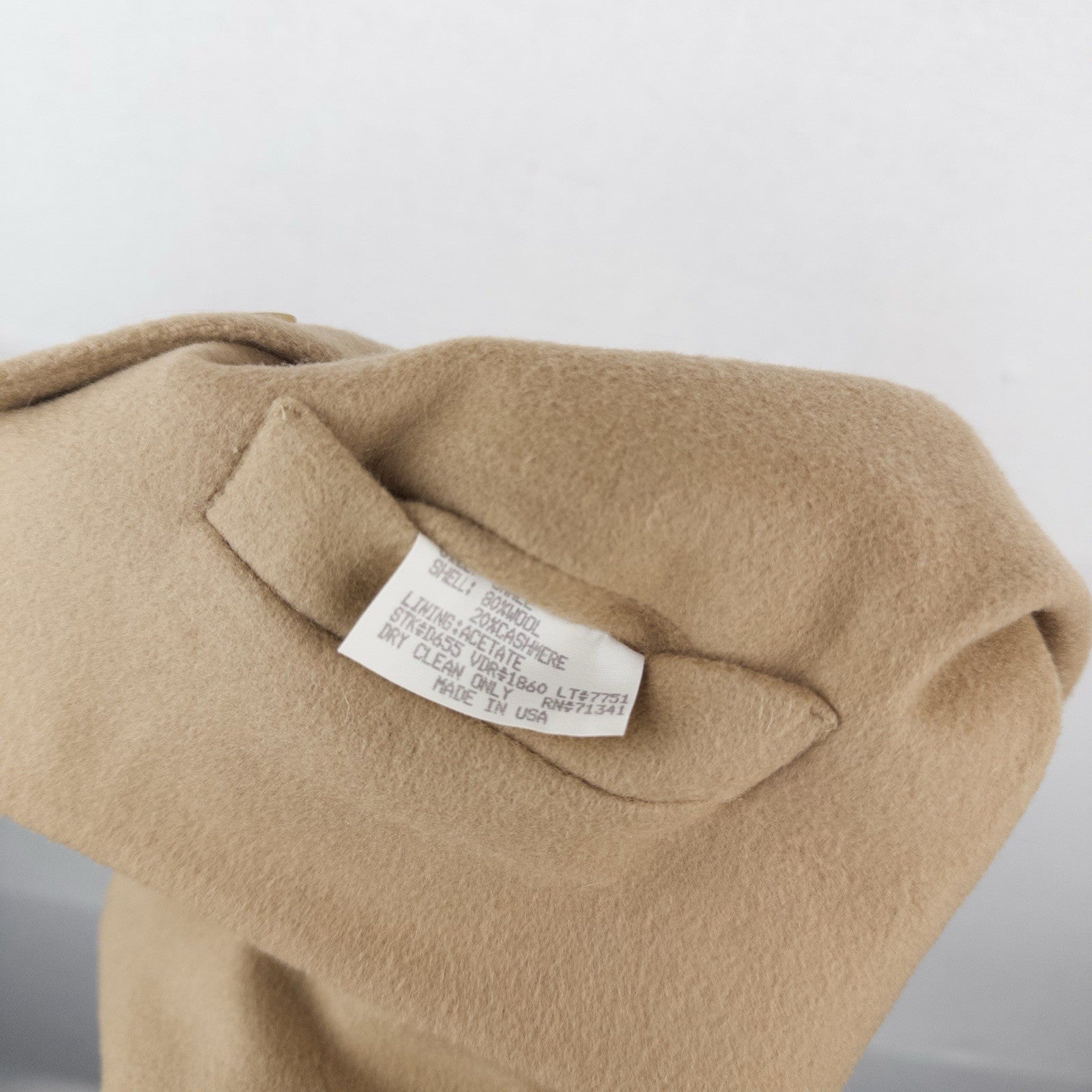 80’s Vtg  LL Bean Wool Cashmere Vest Women’s Small Camel Tan Button Down