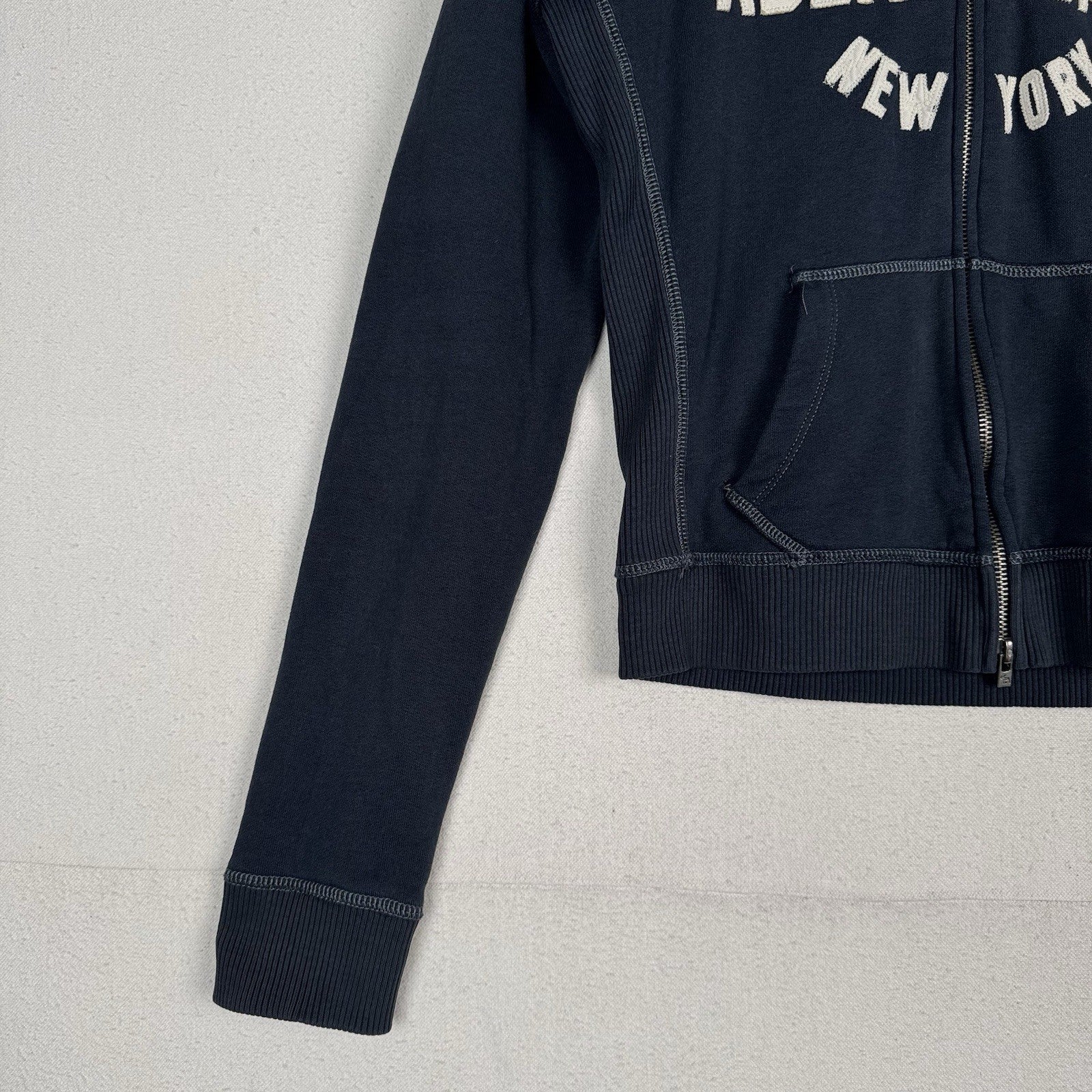Vintage Abercrombie Fitch A&F 1892 Women’s Medium Navy Blue Hoodie Zip Spellout