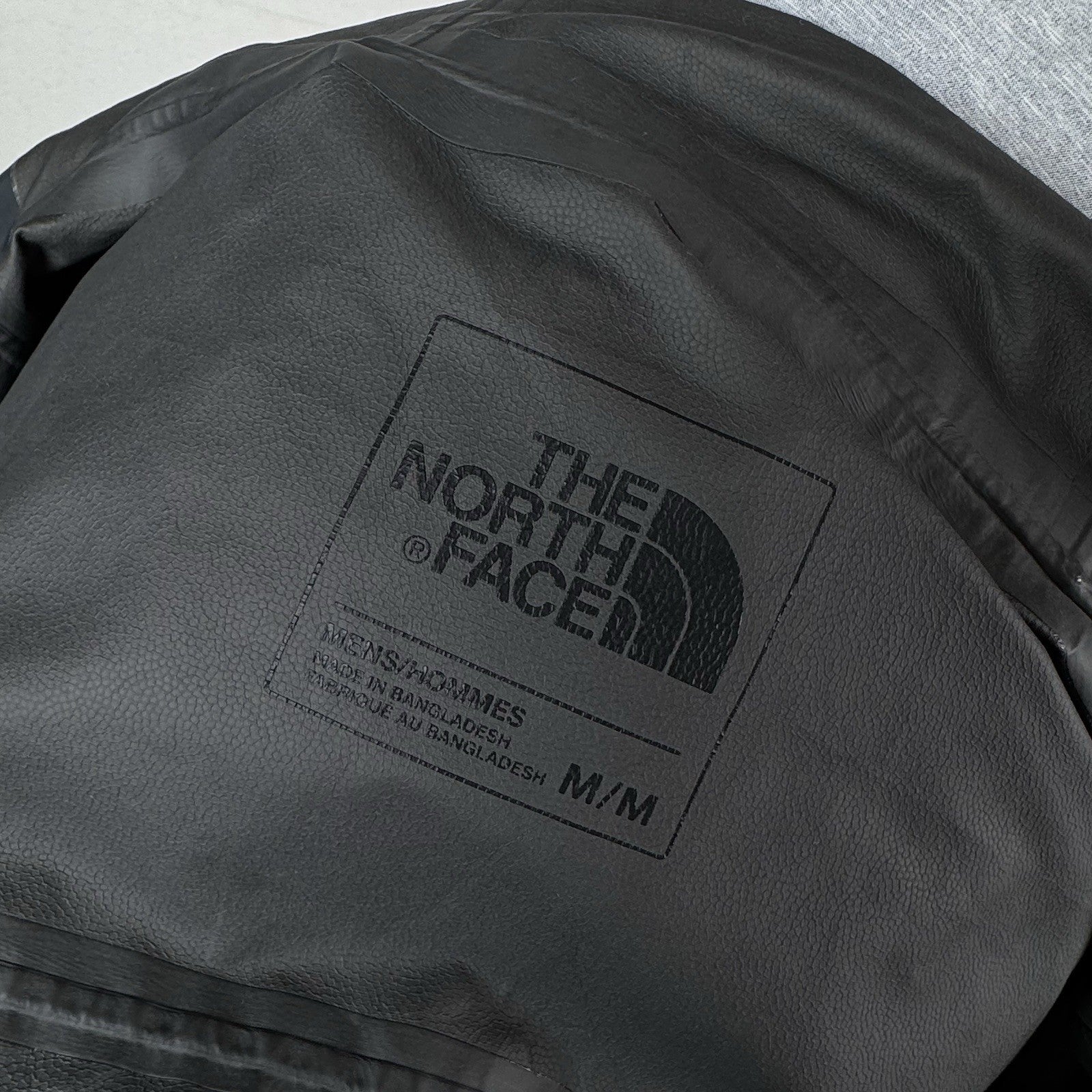 The North Face Men’s Dryzzle Waterproof Jacket Medium Zip Vents Heather Gray