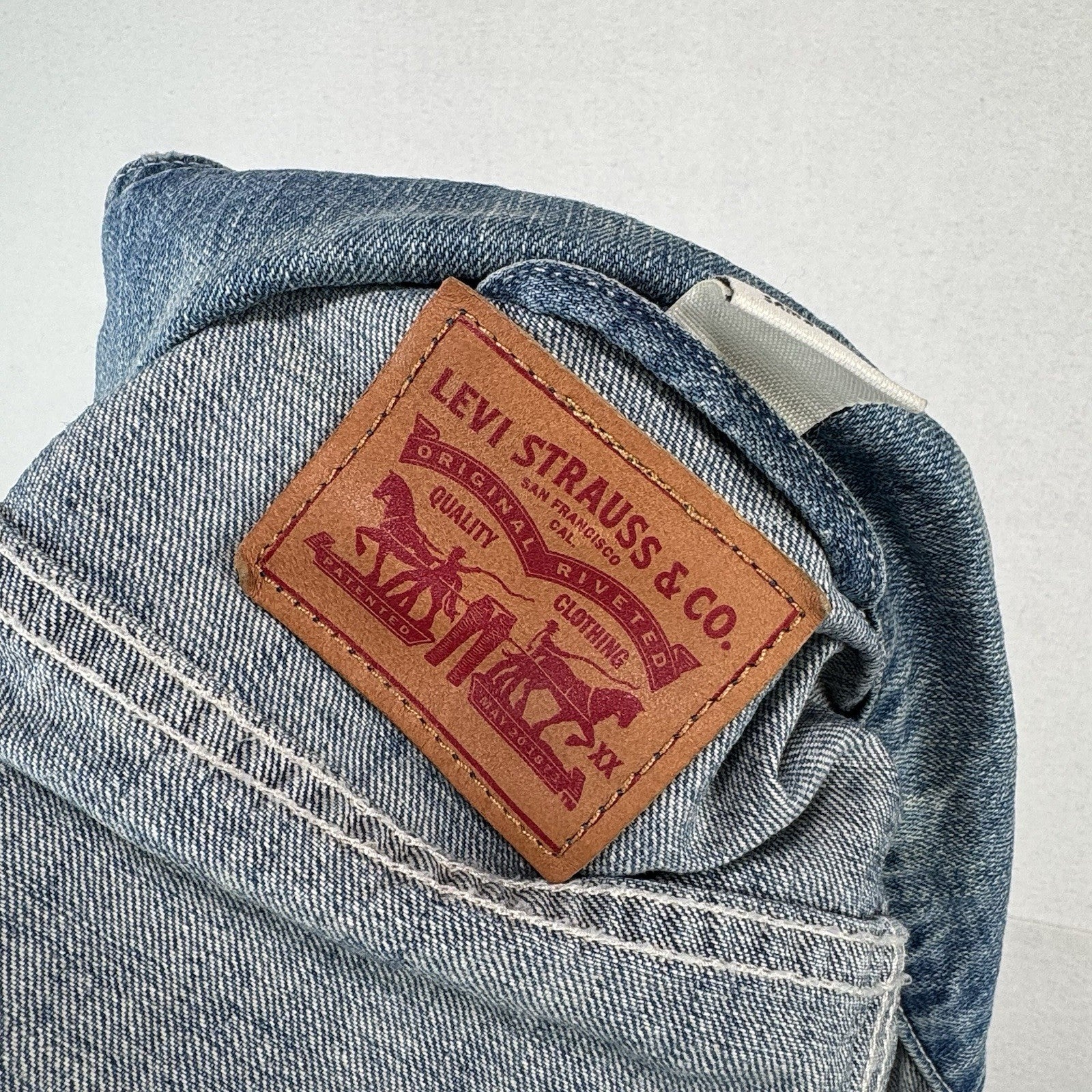 Levi’s Denim Vest Women’s XS Blue Jean Red Tab Trucker