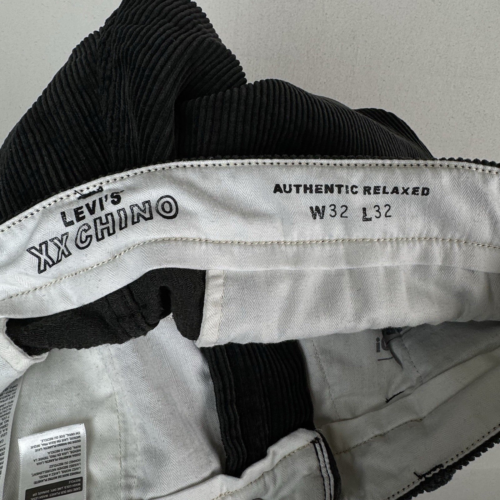 Levi's® Premium Men's XX Chino Authentic Straight Corduroy Pants *34x30 Black