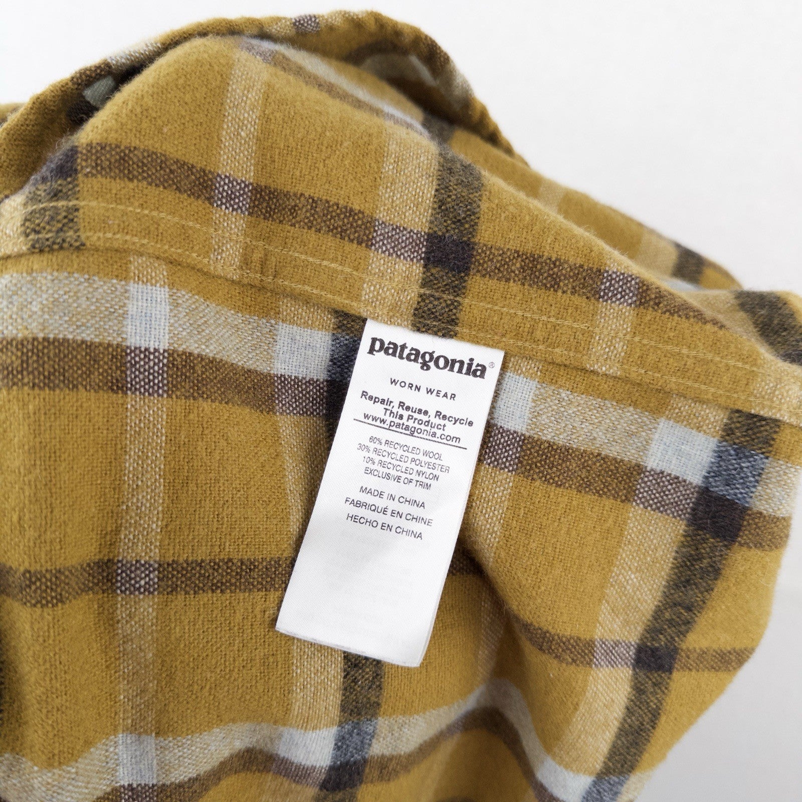 Patagonia Fjord Flannel Shirt Men's Medium Organic Cotton Yellow Plaid Button Up