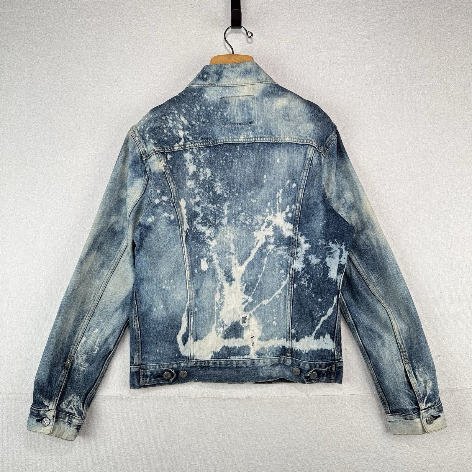 Levis Denim Jean Jacket Distressed and Bleached Men’s Medium