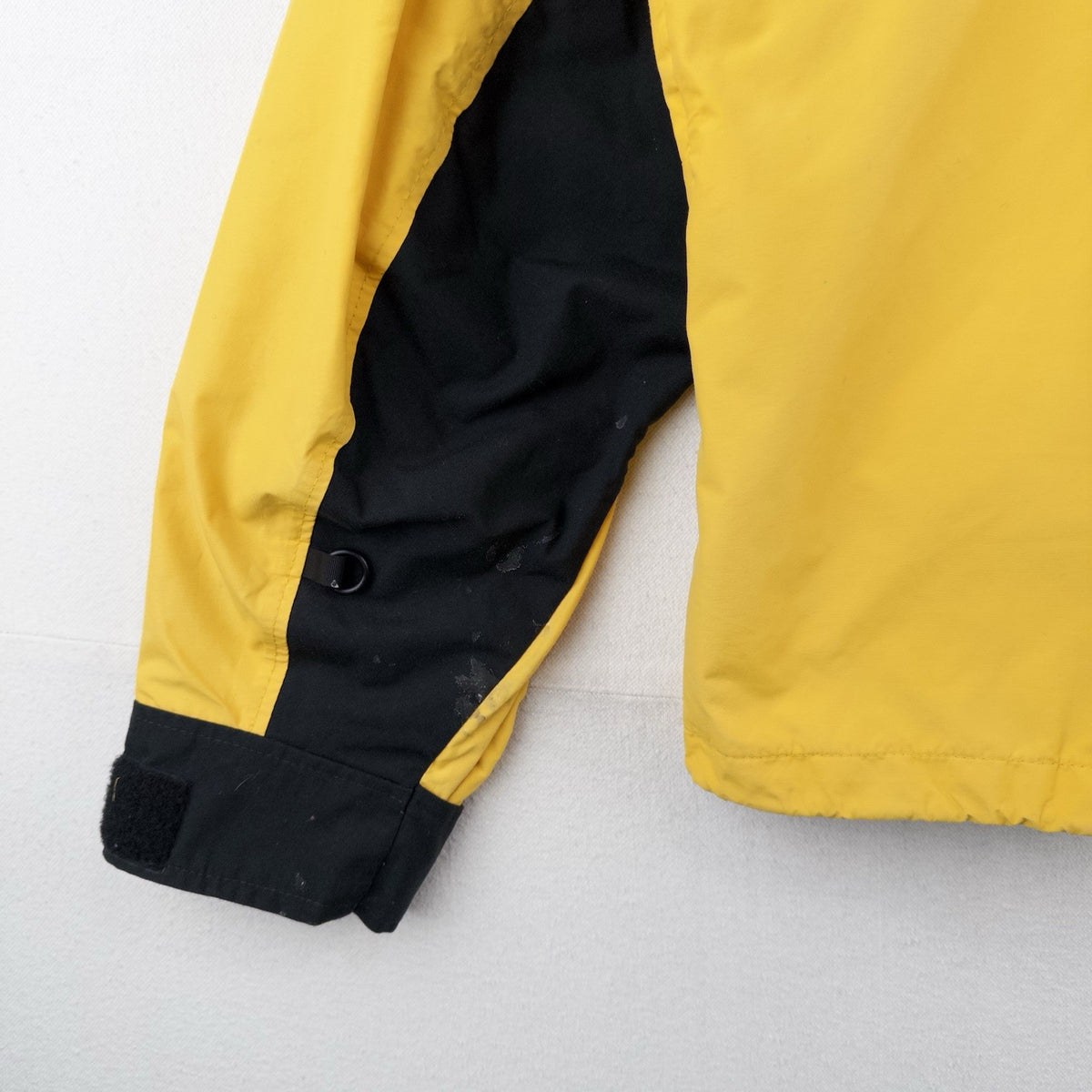 90’s Vtg North Face Mountain Jacket Men’s M Yellow Black Made in USA *Distressed