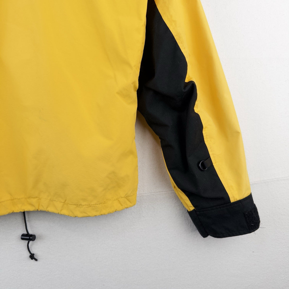 90’s Vtg North Face Mountain Jacket Men’s M Yellow Black Made in USA *Distressed