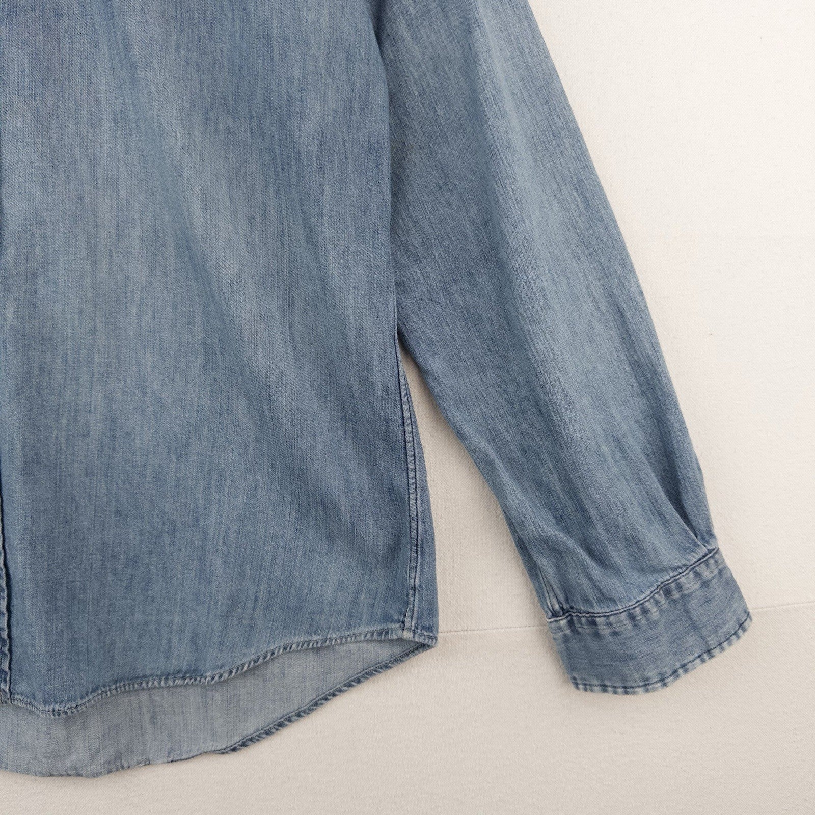 Ralph Lauren Men’s Large Lightweight Blue Denim Shirt Long Sleeve