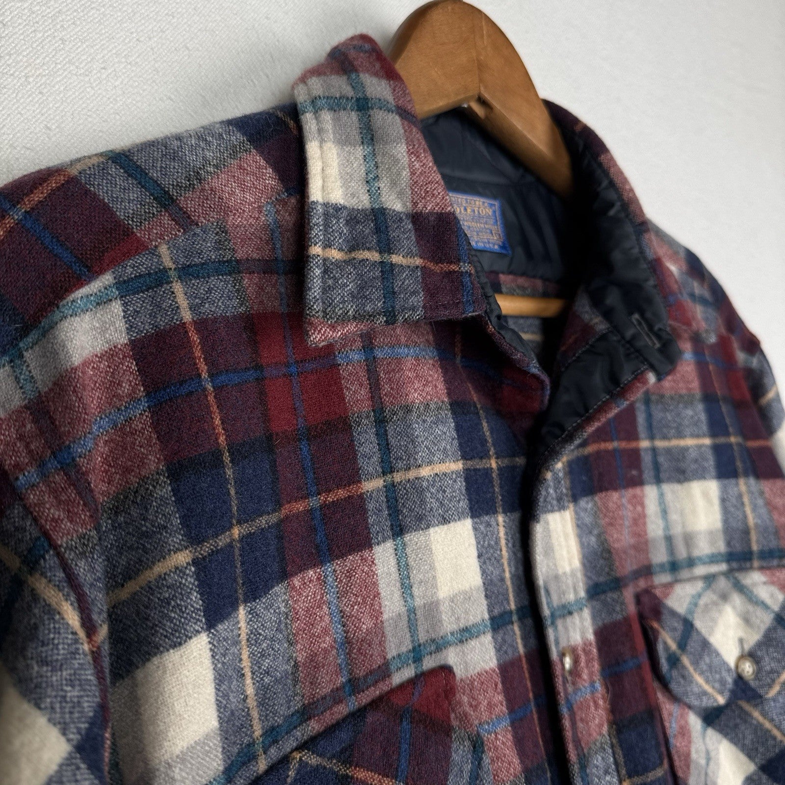 Vintage Pendleton 100% Virgin Wool Board Shirt Red White Blue Plaid Men's Large