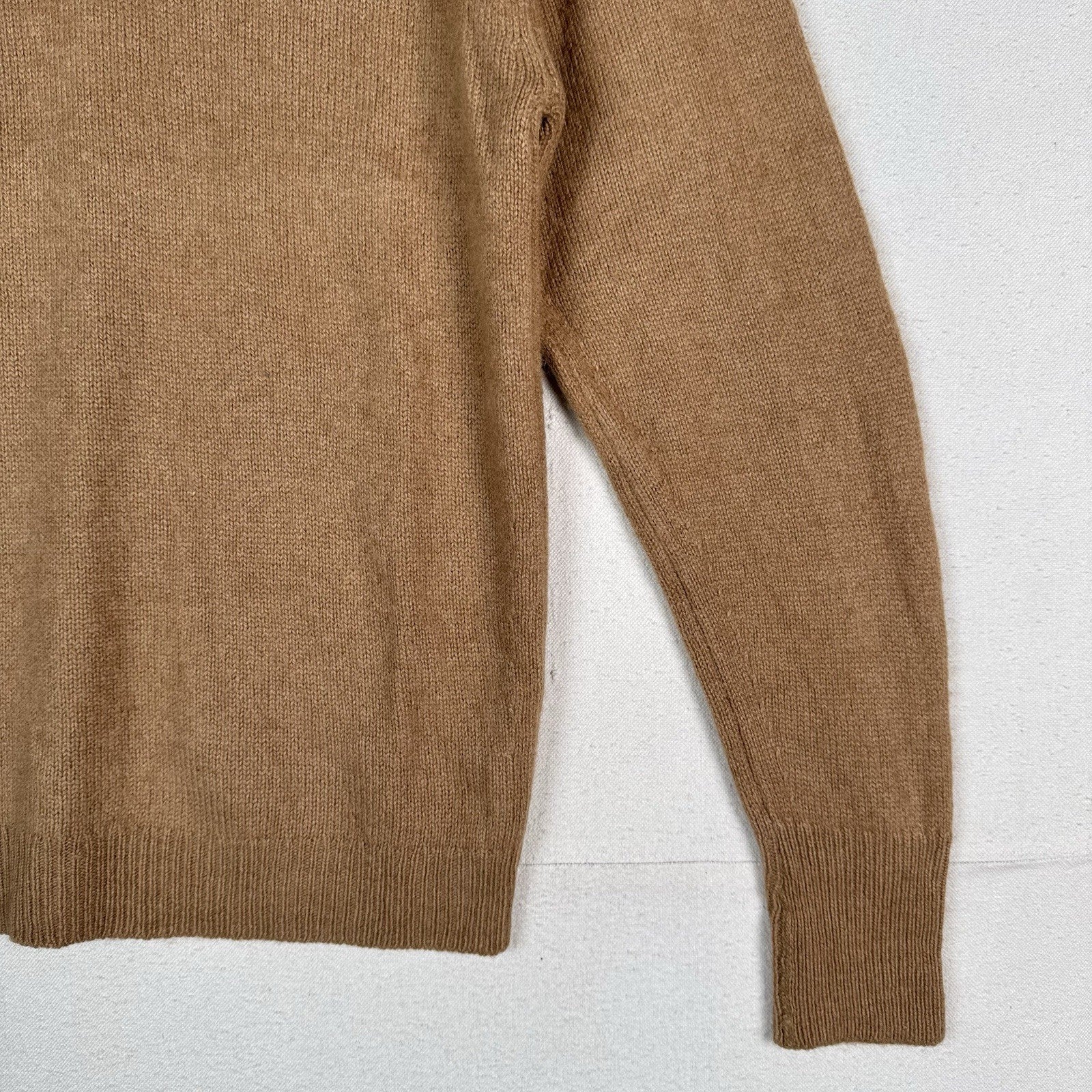 Vtg Hardy Amies For Byford England 100% Camel Hair V-neck Sweater Mens 40 Medium