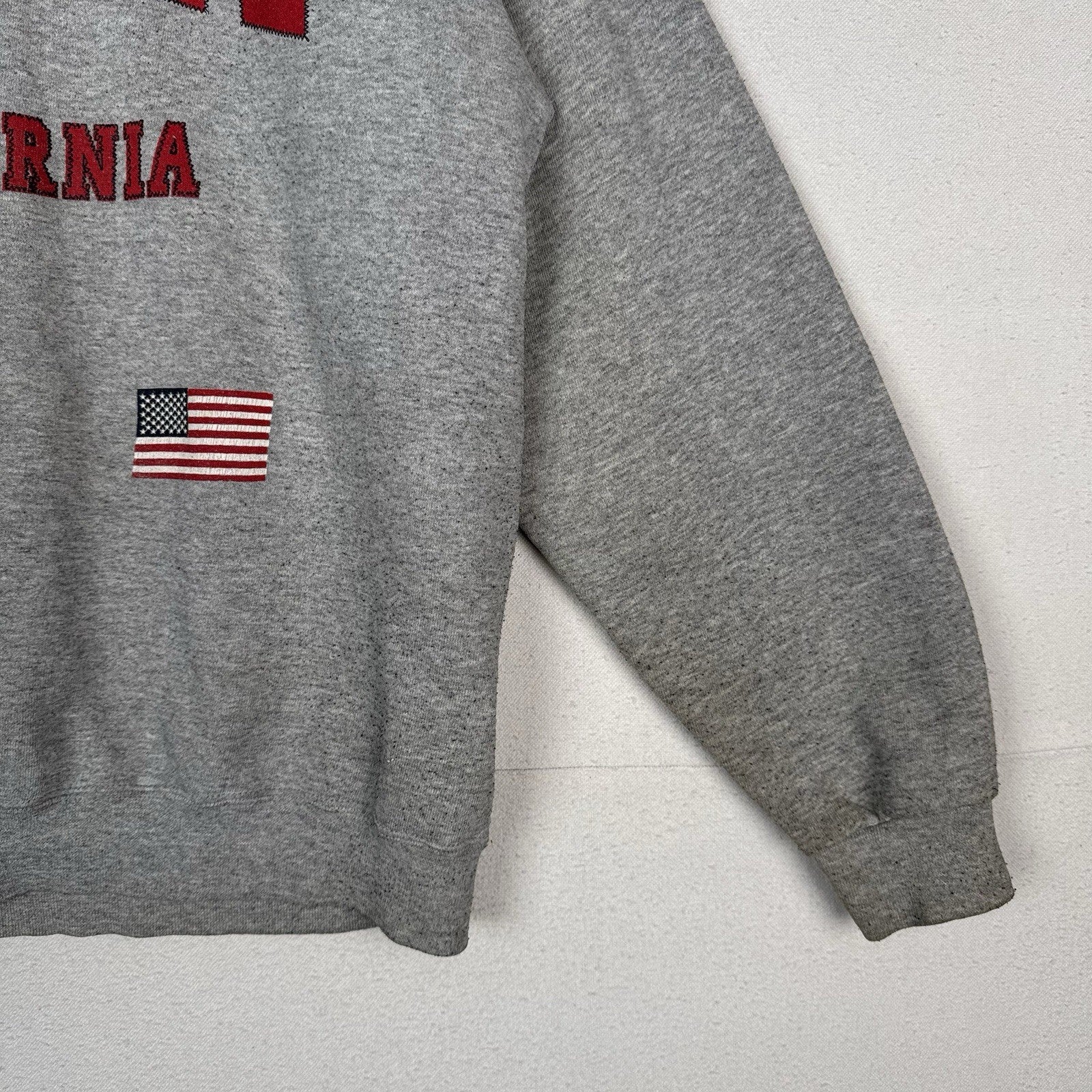 Vintage USA California Crew Sweatshirt Grey Men’s Large Made In USA *Distressed