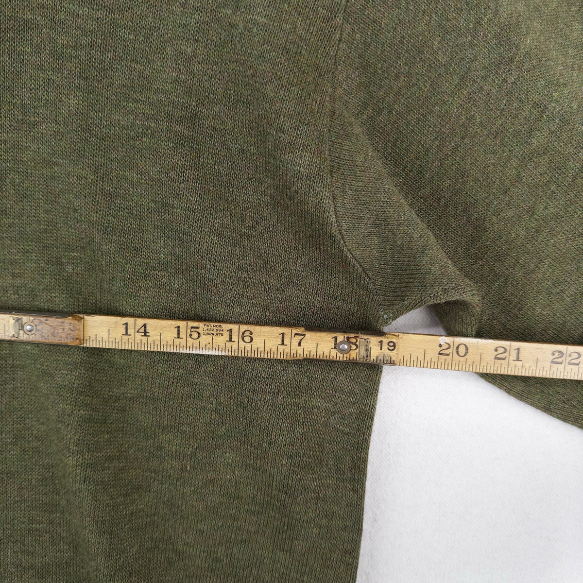 60’s Vtg Creslan & Rayon V-Neck Sweater Men’s M Grunge Kurt Cobain Olive