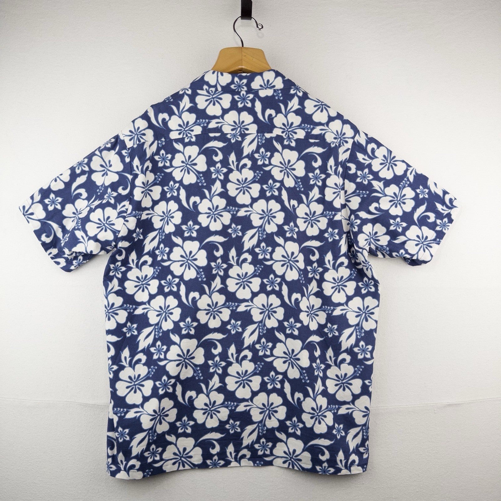 Vtg 9th Wave Blue Floral Hawaiian Shirt Men’s XL Beach Button Up USA