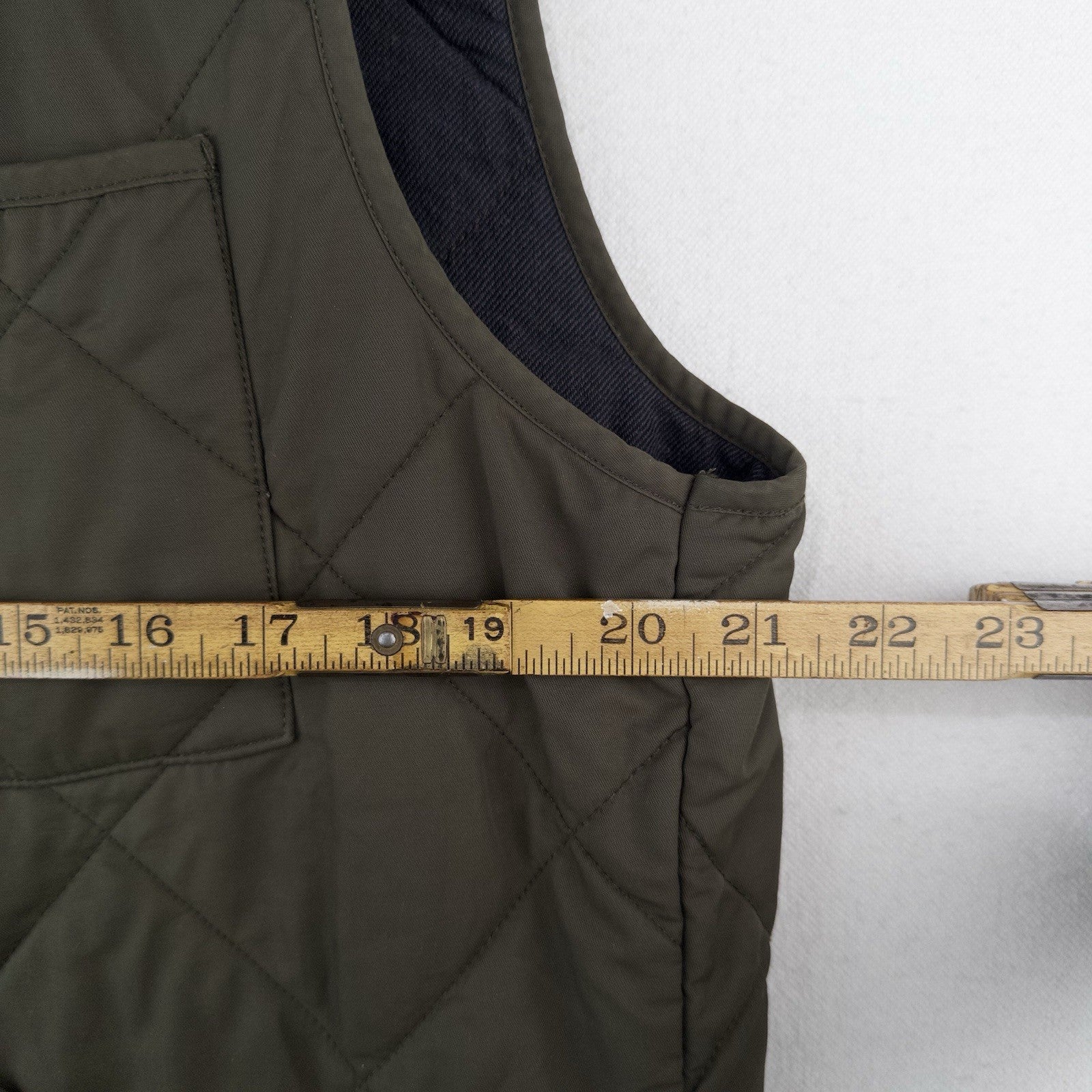 J.Crew Sussex Military Quilted Vest Men M Primaloft Insulated NX-361 Heavy Army