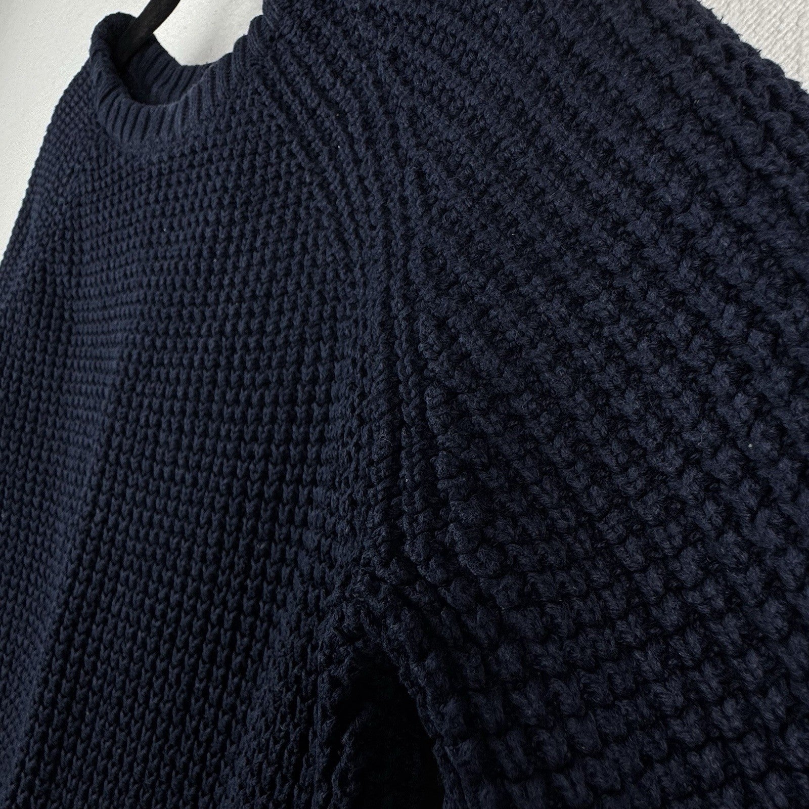 Old Navy Boys Cozy Waffle-Textured Crew-Neck Knit Sweater Youth Medium (8)