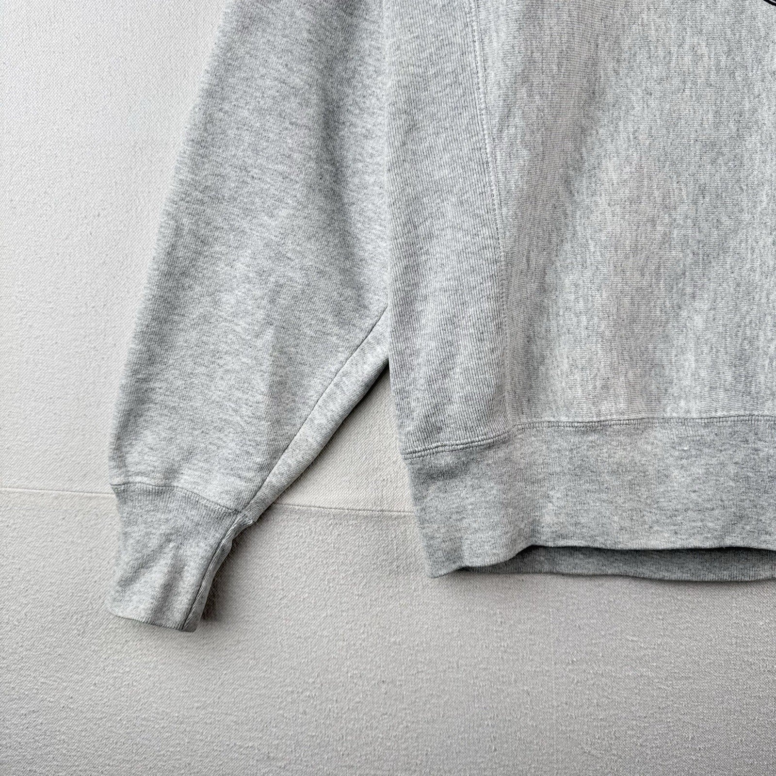 John Carroll Champion Reverse Weave Crewneck Sweatshirt Men’s M Heather Gray