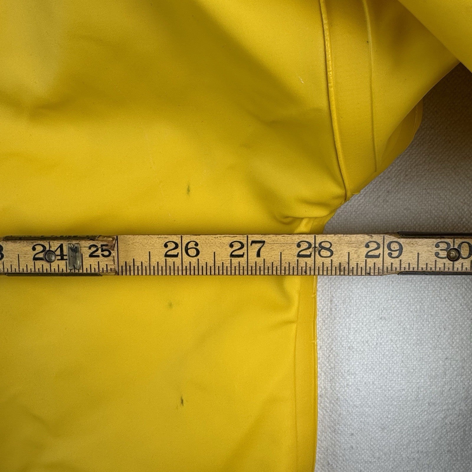 Vintage Carhartt Waterproof Surrey Yellow Rain Jacket Men’s Large PVC Snap Hood