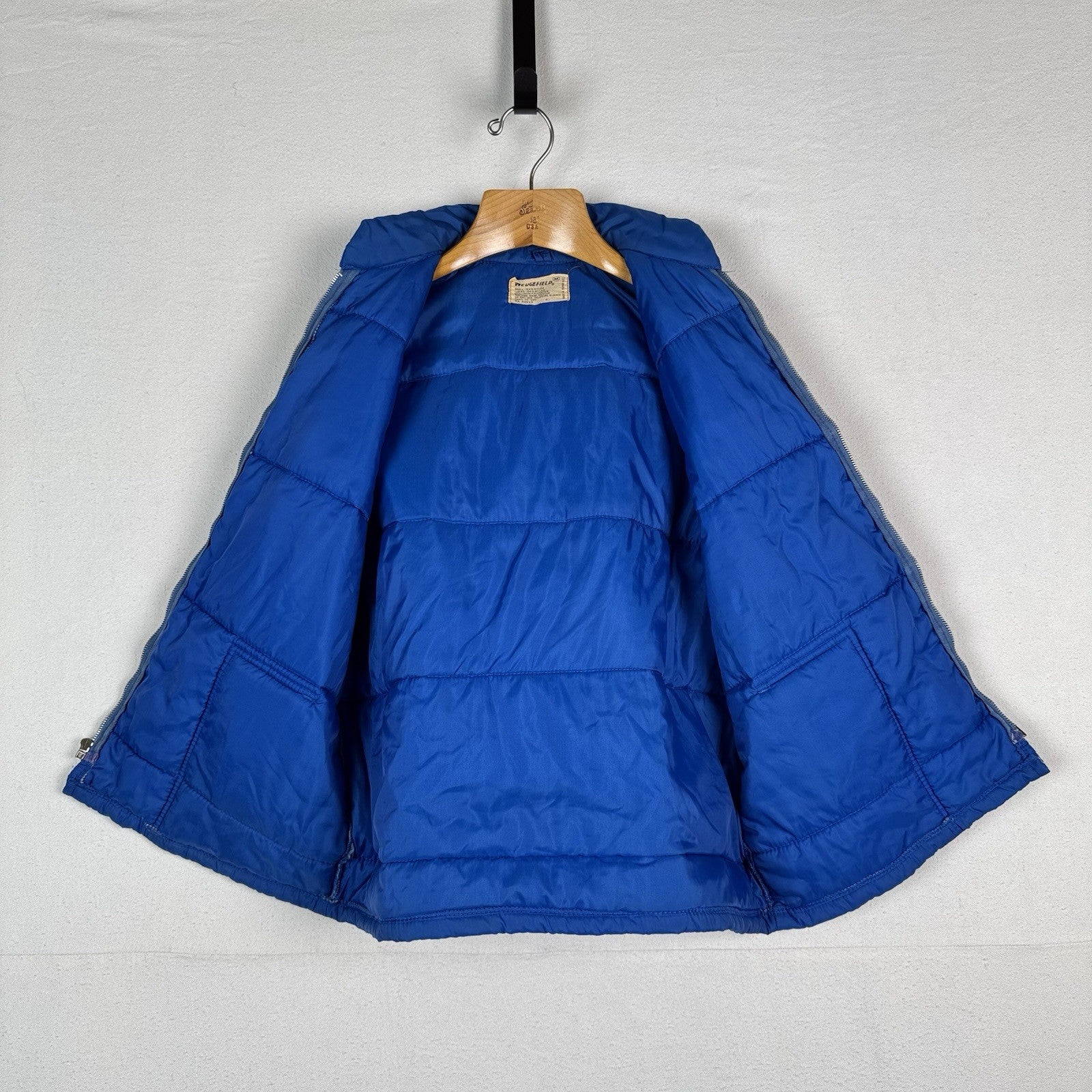 70’s Vintage Wedgefield Puffer Vest Snap Front Size Medium Blue
