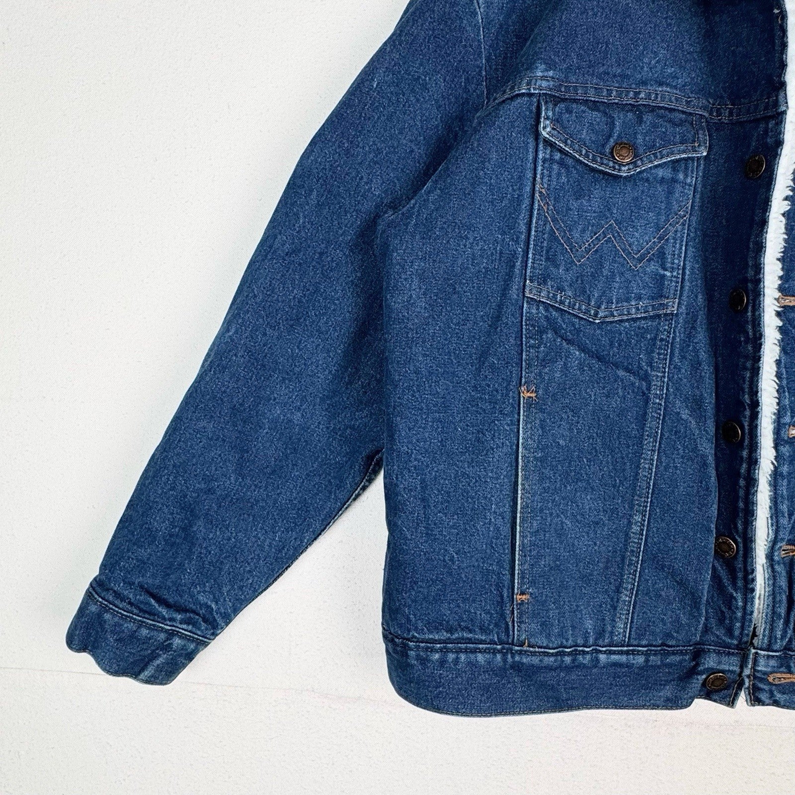 Vintage Wrangler Sherpa Denim Jean Trucker Jacket Men’s Large L Blue Made In USA