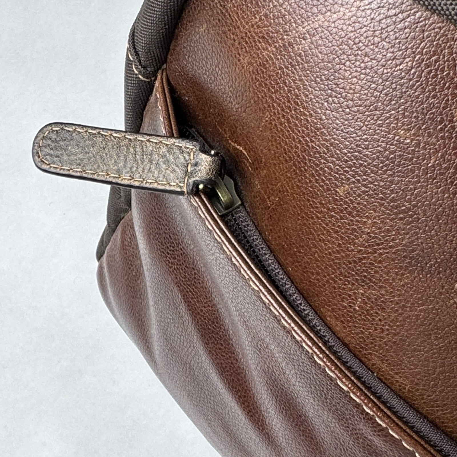 Boconi Garth Commuter Brown Leather Duffle Bag 21”x10”x12”