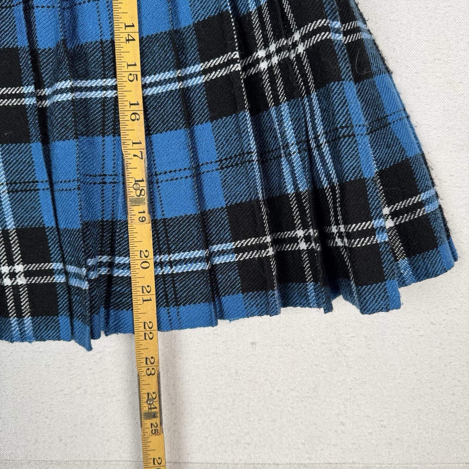 (Lot Of 2) Celtic Pro By Allsafe Traders Men’s Tartan Kilts Small (28) Blue/Red