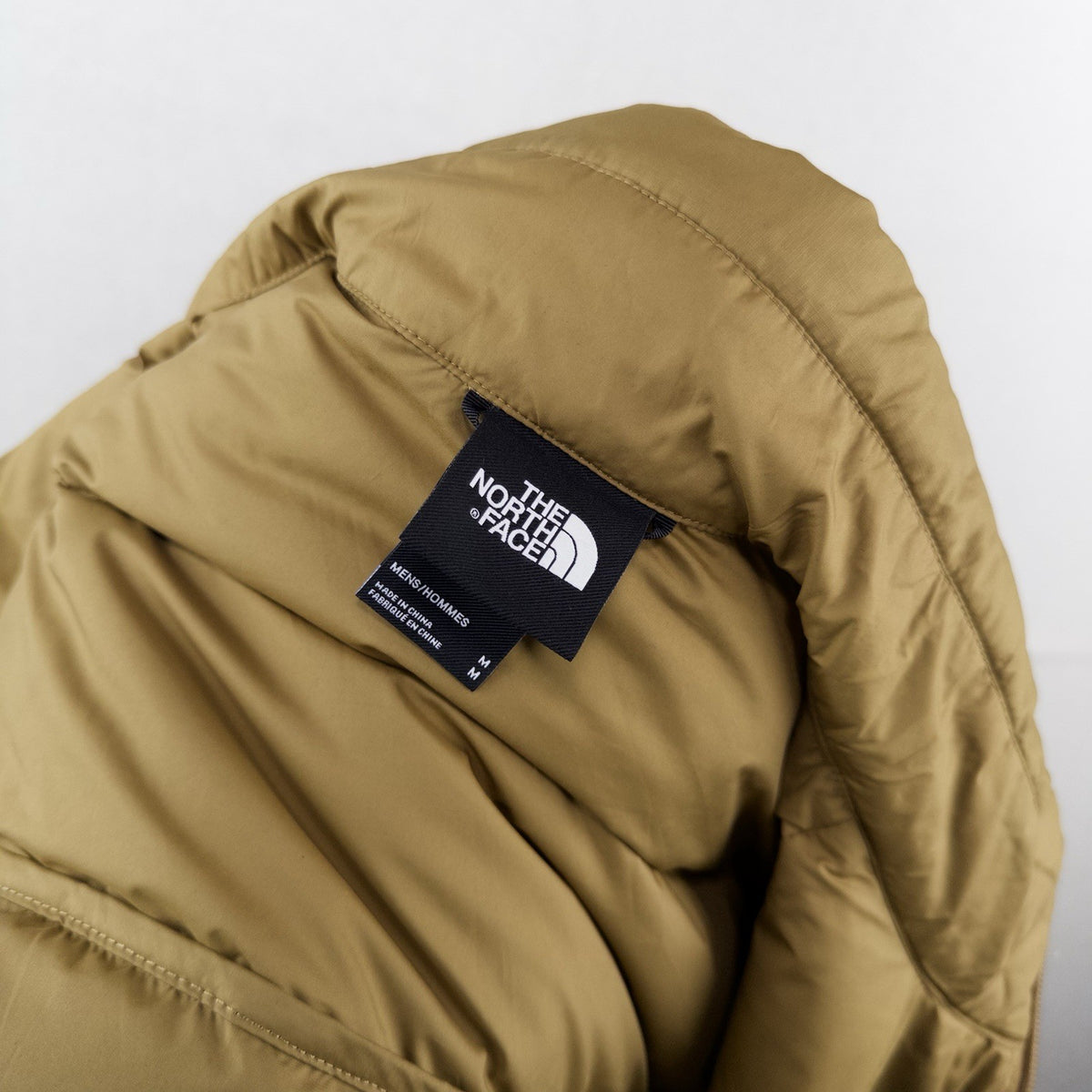 The North Face 550 Fill Goose Down Puffer Jacket Coat Men’s M Alpz Khaki Gold