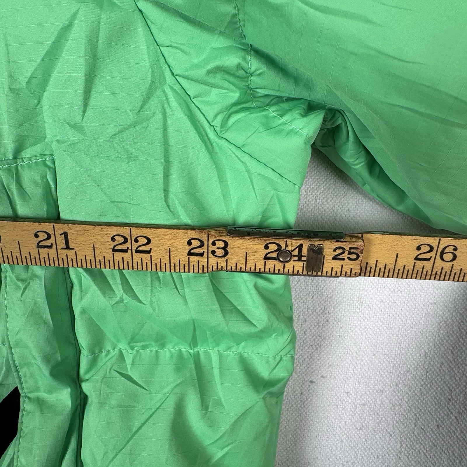 The North Face Nuptse Retro 700 Down Puffer Cropped Jacket Chlorophyll Green - L