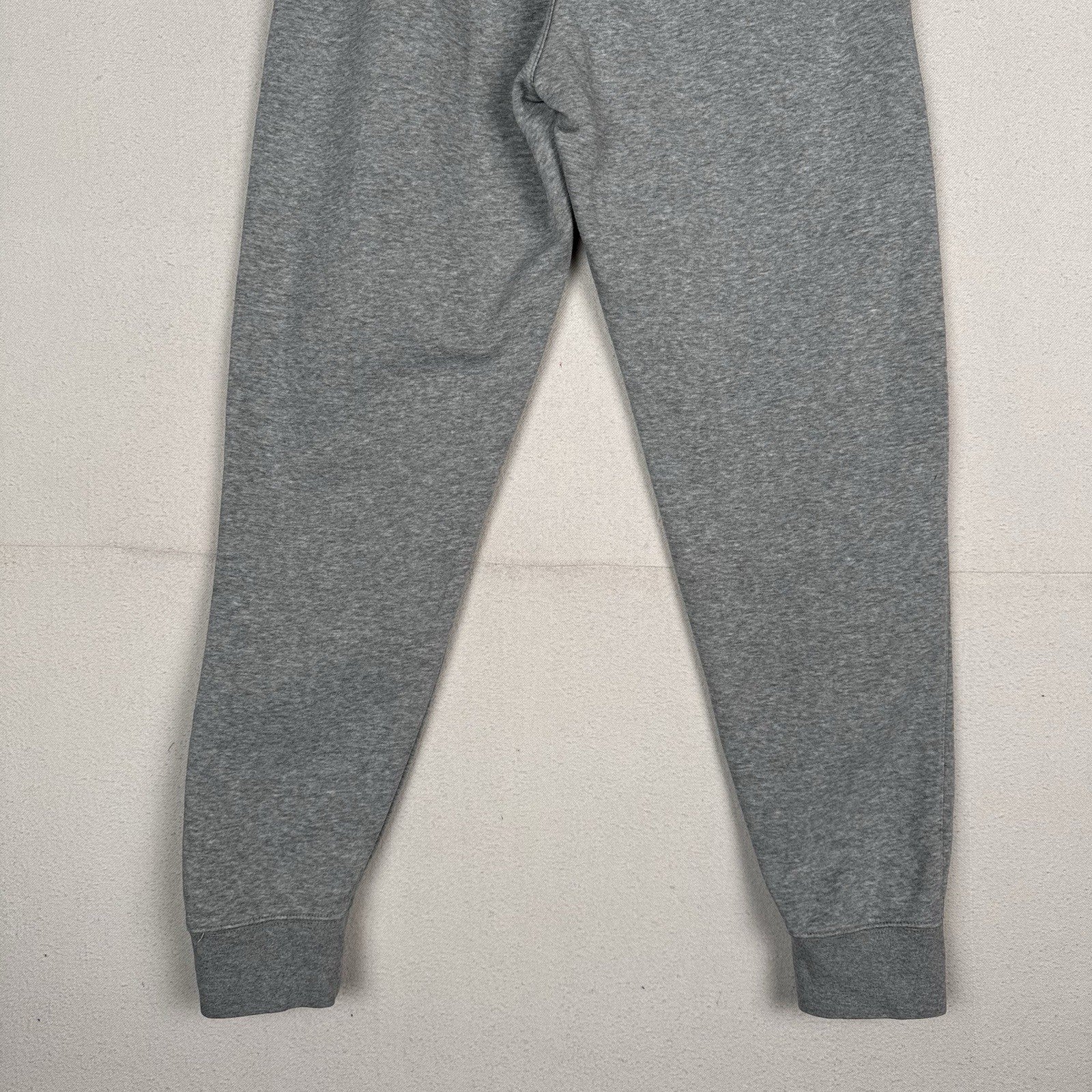 Nike Sportswear Club Men’s Gray Fleece Jogger Pants Size M Medium *Read