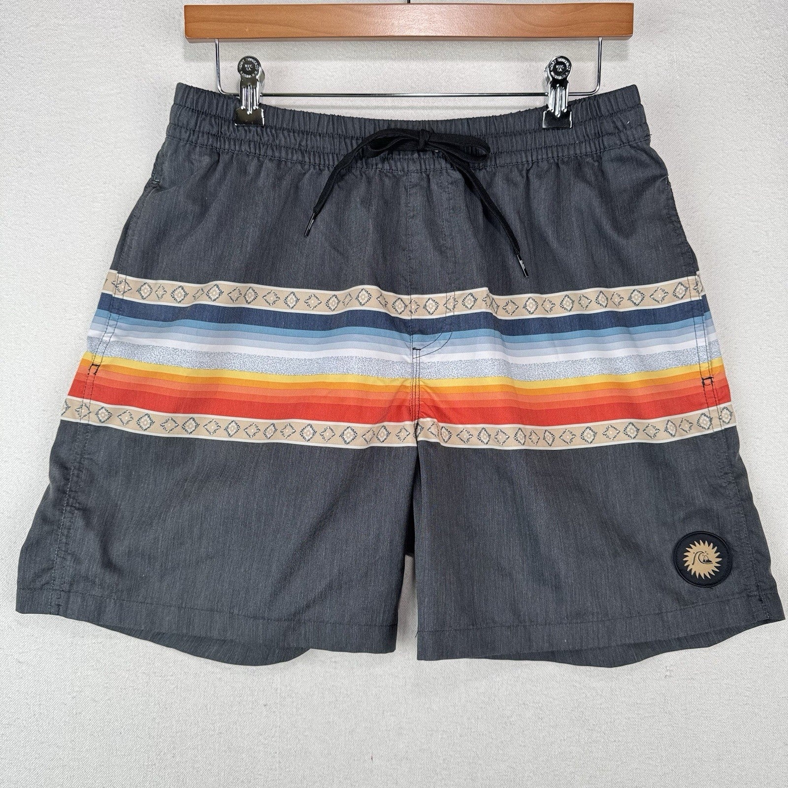 Quicksilver Sun Faded Volley Shorts Swim Men’s L 30x6 Gray Tribal Stripe