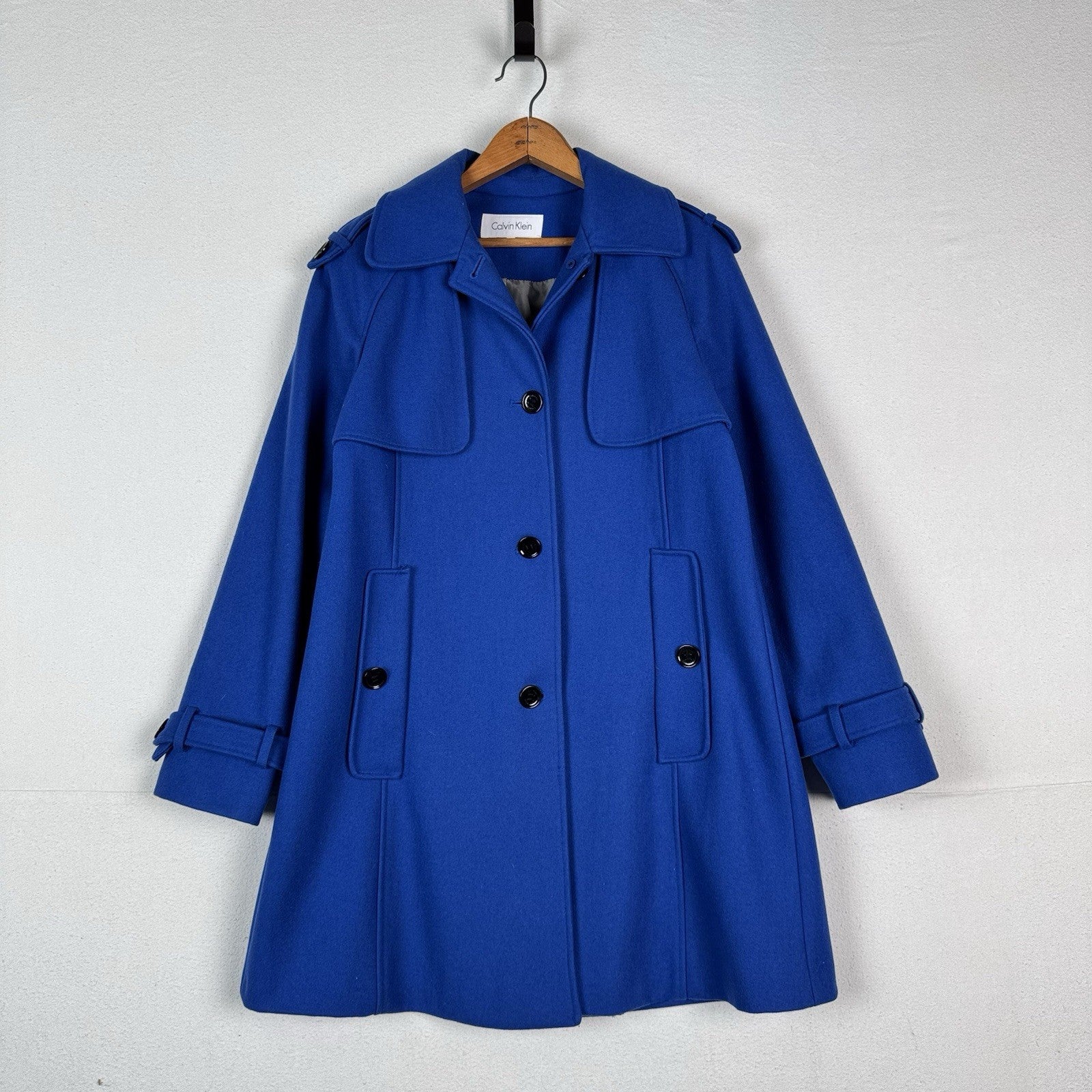 Calvin Klein Women’s Wool Blue Coat Jacket Size 6 Flap Cape Modern Formal