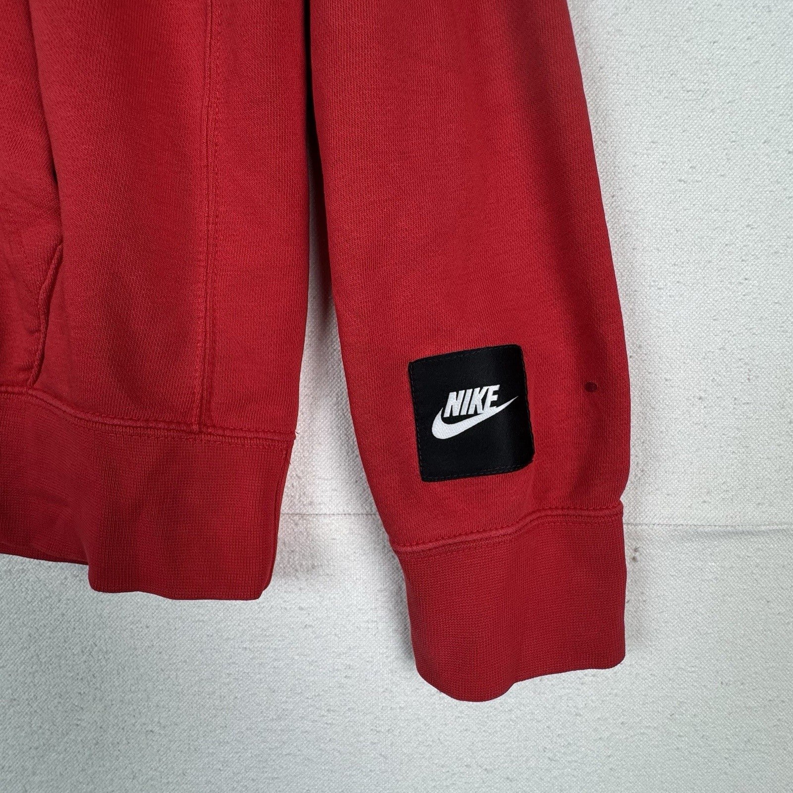 Nike Sportswear Men’s M Embroidered Fleece Hoodie Just Do It Red Black *read