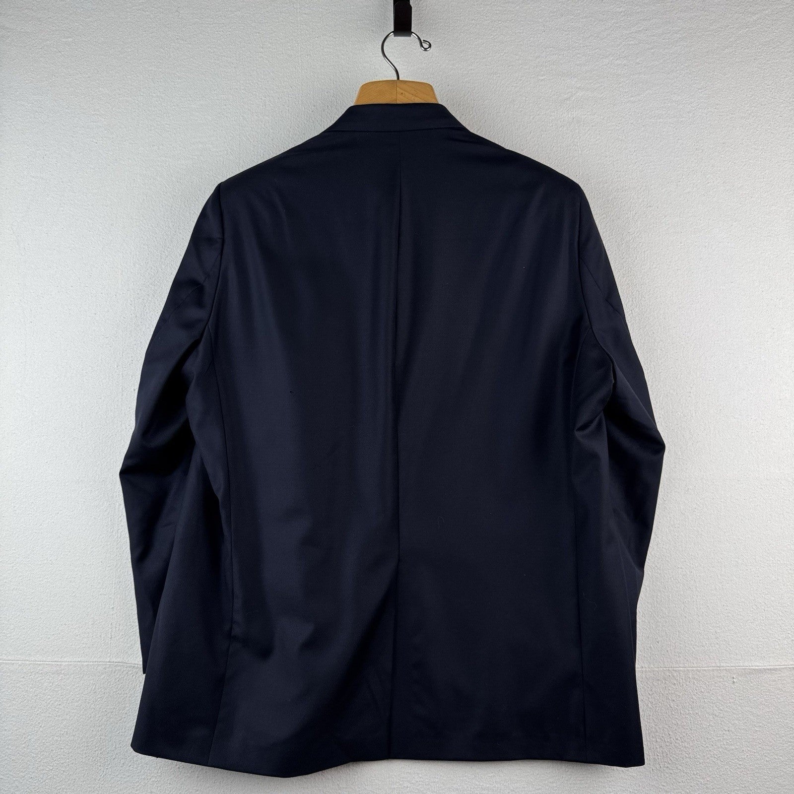 Brooks Brothers Navy Blazer Super 110 Wool Gold Buttons 46SH Sport Coat USA Made