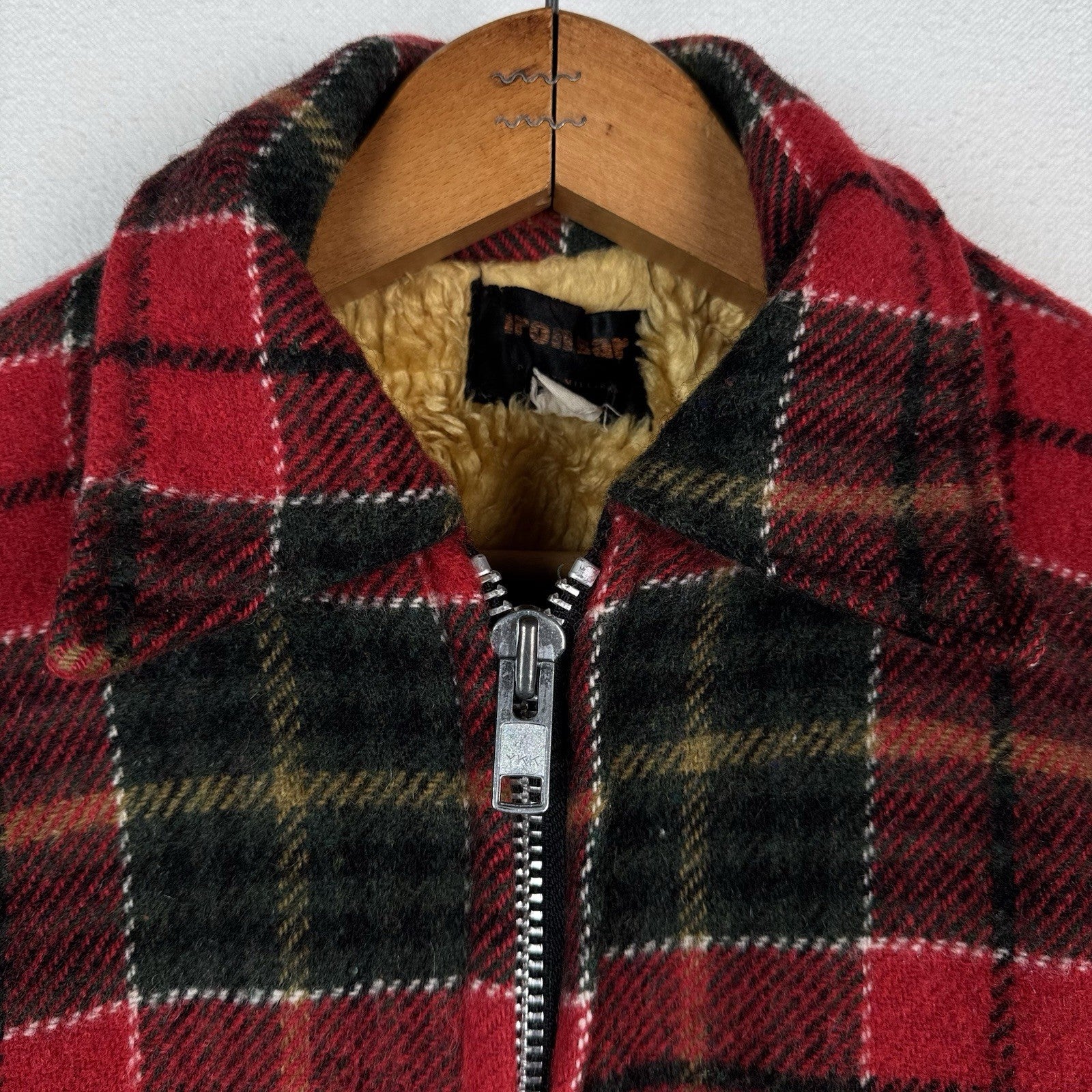Vintage Wool Buffalo Plaid Chore Jacket Hunting Coat Men’s Medium Red Canada
