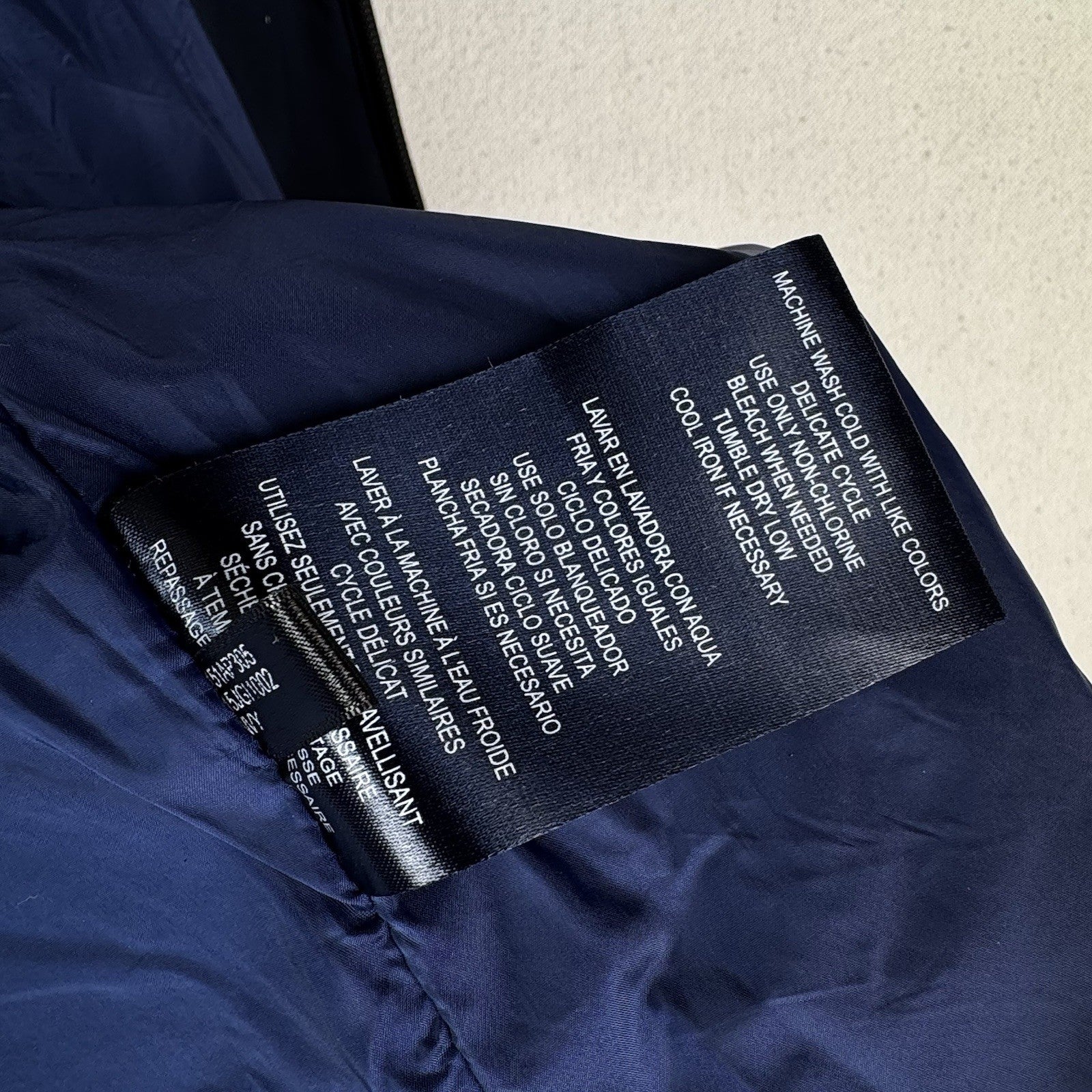 Tommy Hilfiger Men's XL Lightweight Jacket Water & Wind Resistant Blue w/Hood