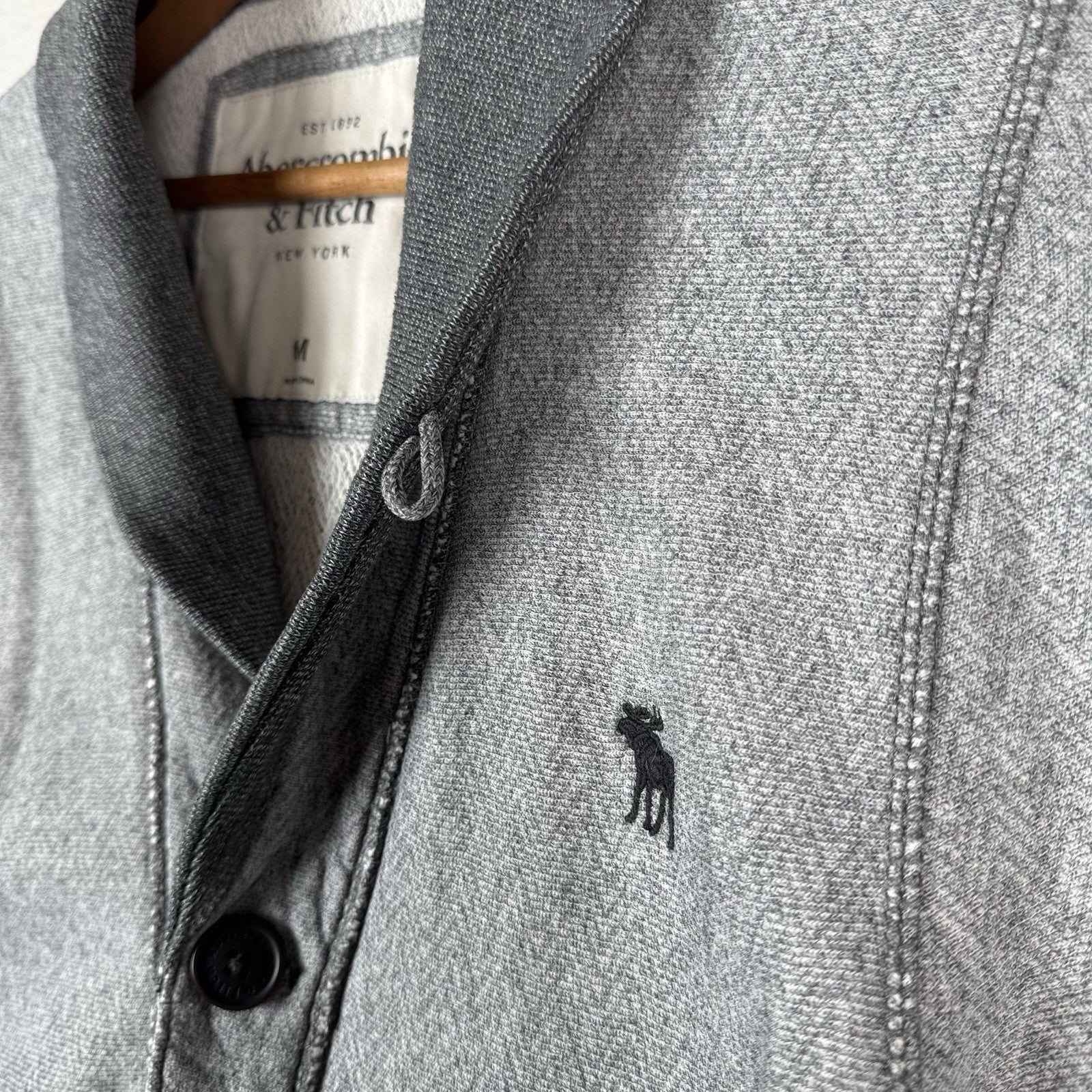 Abercrombie & Fitch Men’s M Gray Shawl Collar Cardigan Sweater Grandpa Style