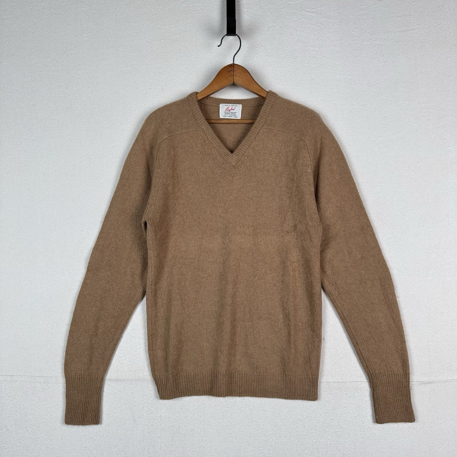 Vtg Hardy Amies For Byford England 100% Camel Hair V-neck Sweater Mens 40 Medium