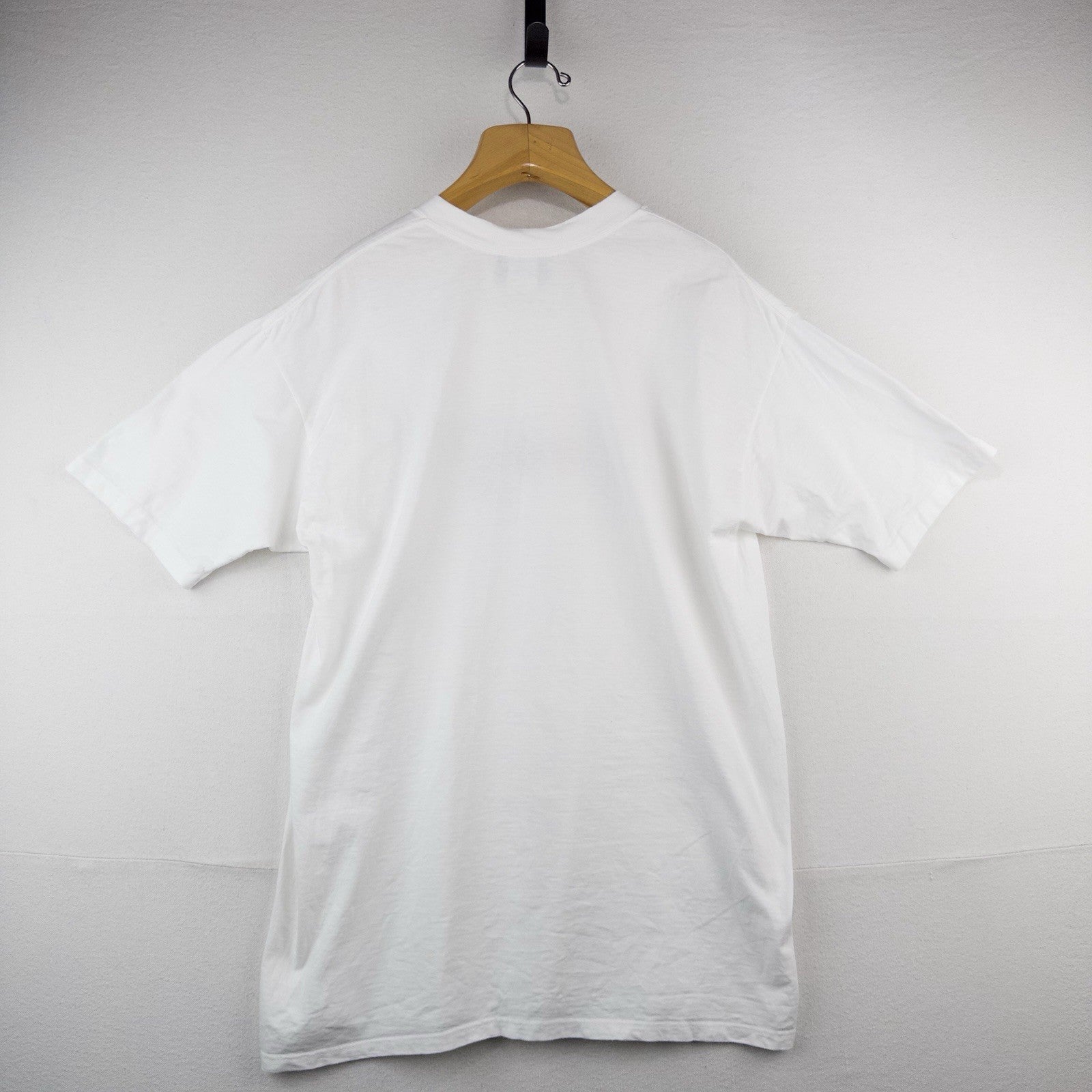 80’s Vtg Bloomies Embroidered Clothesline Bloomingdales White Tee T-Shirt XL USA
