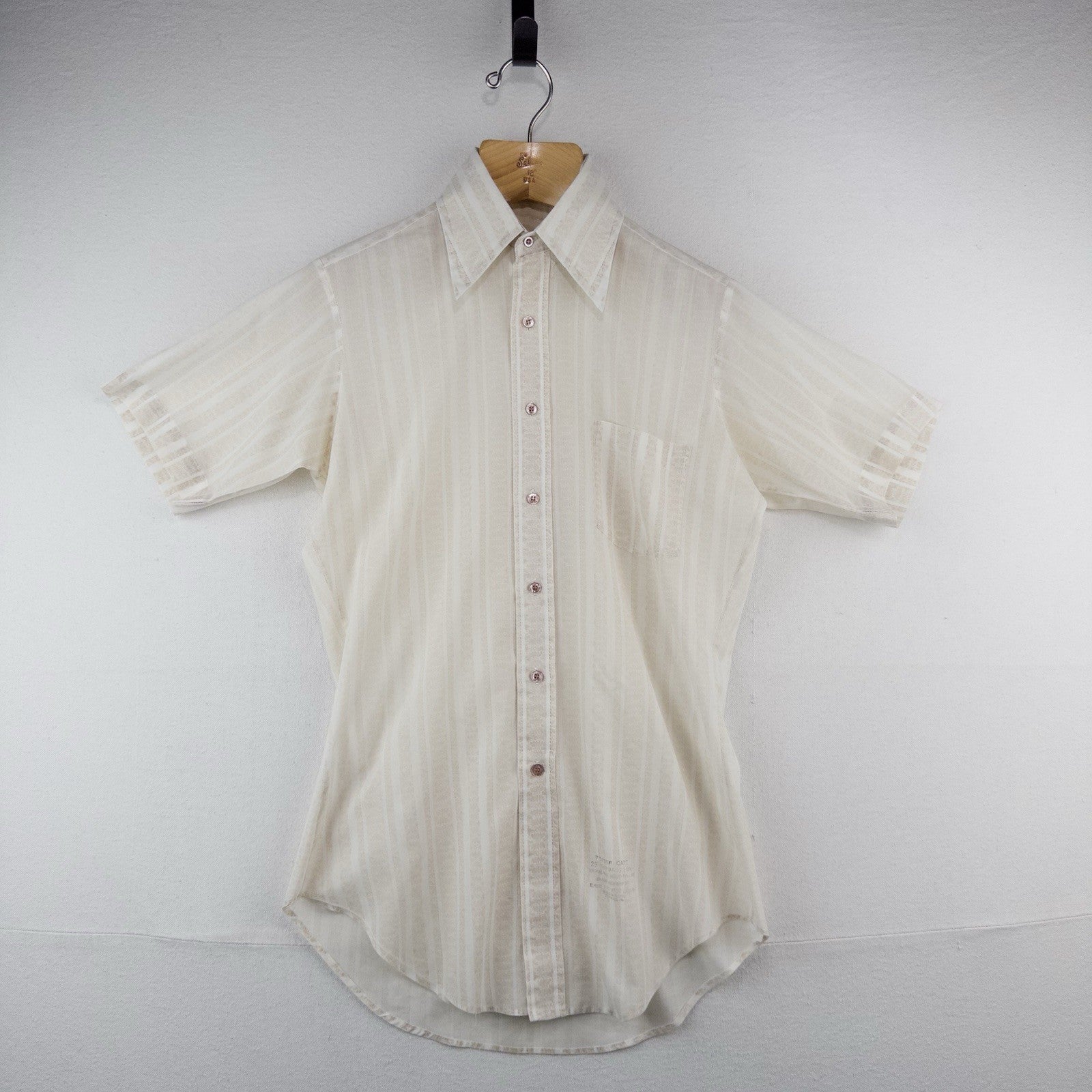 70s Vtg Short Sleeve Button Shirt White Beige Striped Dagger Collar Paper Thin S