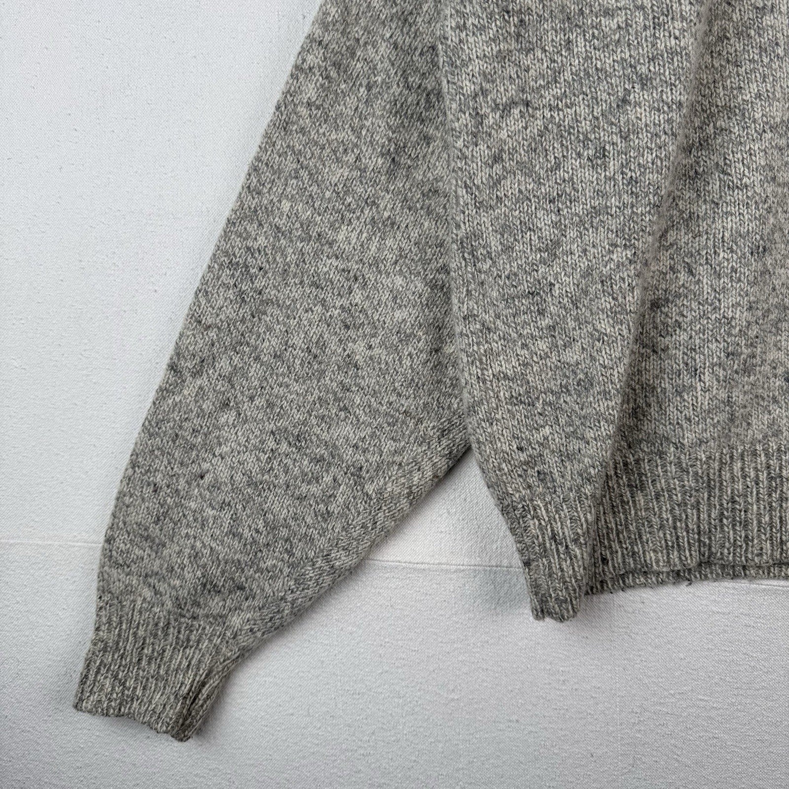 90’s Vintage Eddie Bauer 100% Wool Men's XL Crewneck Sweater Beige/Gray