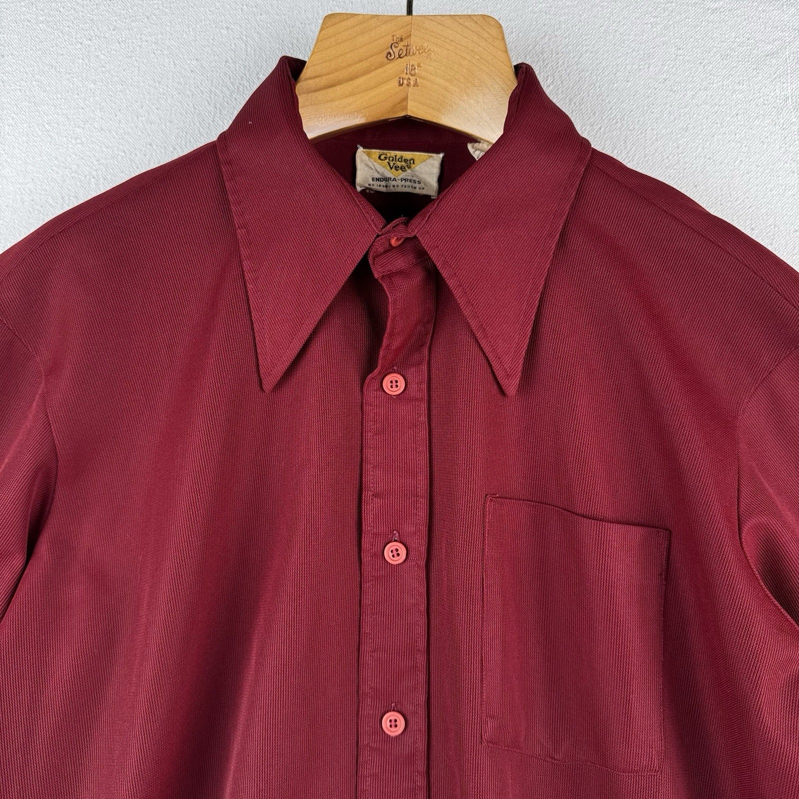 60’s Vtg Golden Vee Men’s Large Polyester Short Sleeve Maroon Red Button Up USA