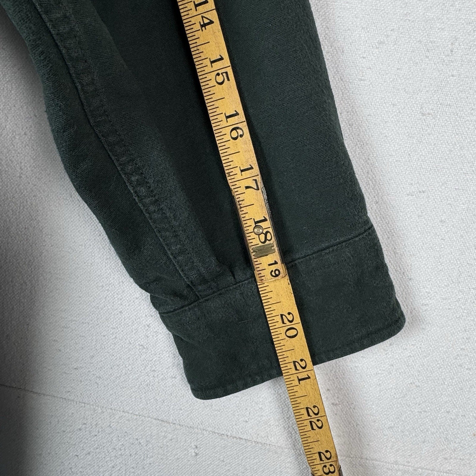 L.L. Bean Ultra Insulated Green Snap Shirt Jacket Men's Large 100% Cotton
