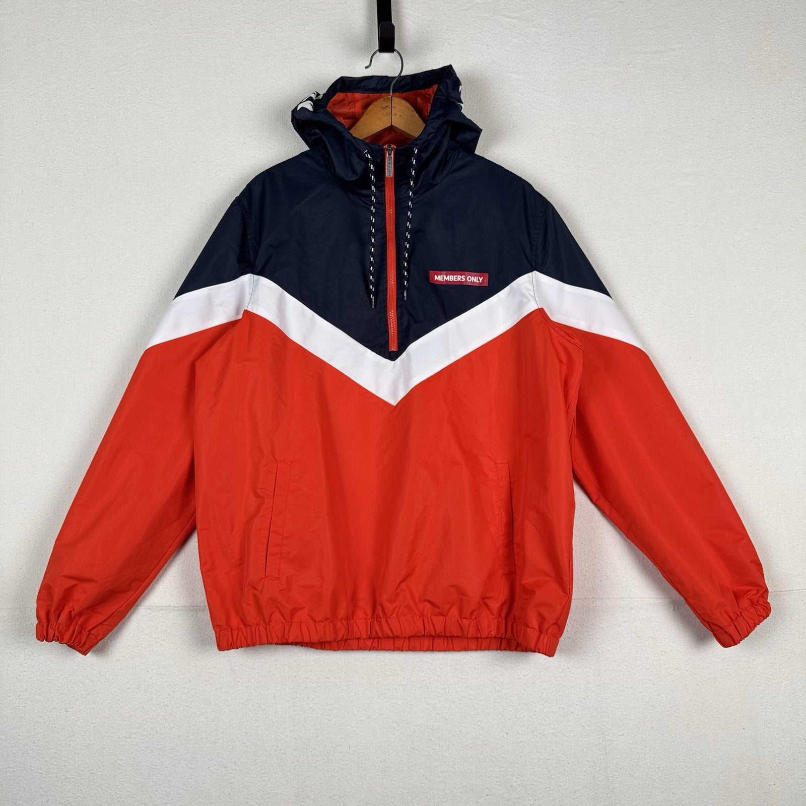 Men's Members Only  1/4 Zip Light Weight Jacket Size Large Orange Blue Spellout