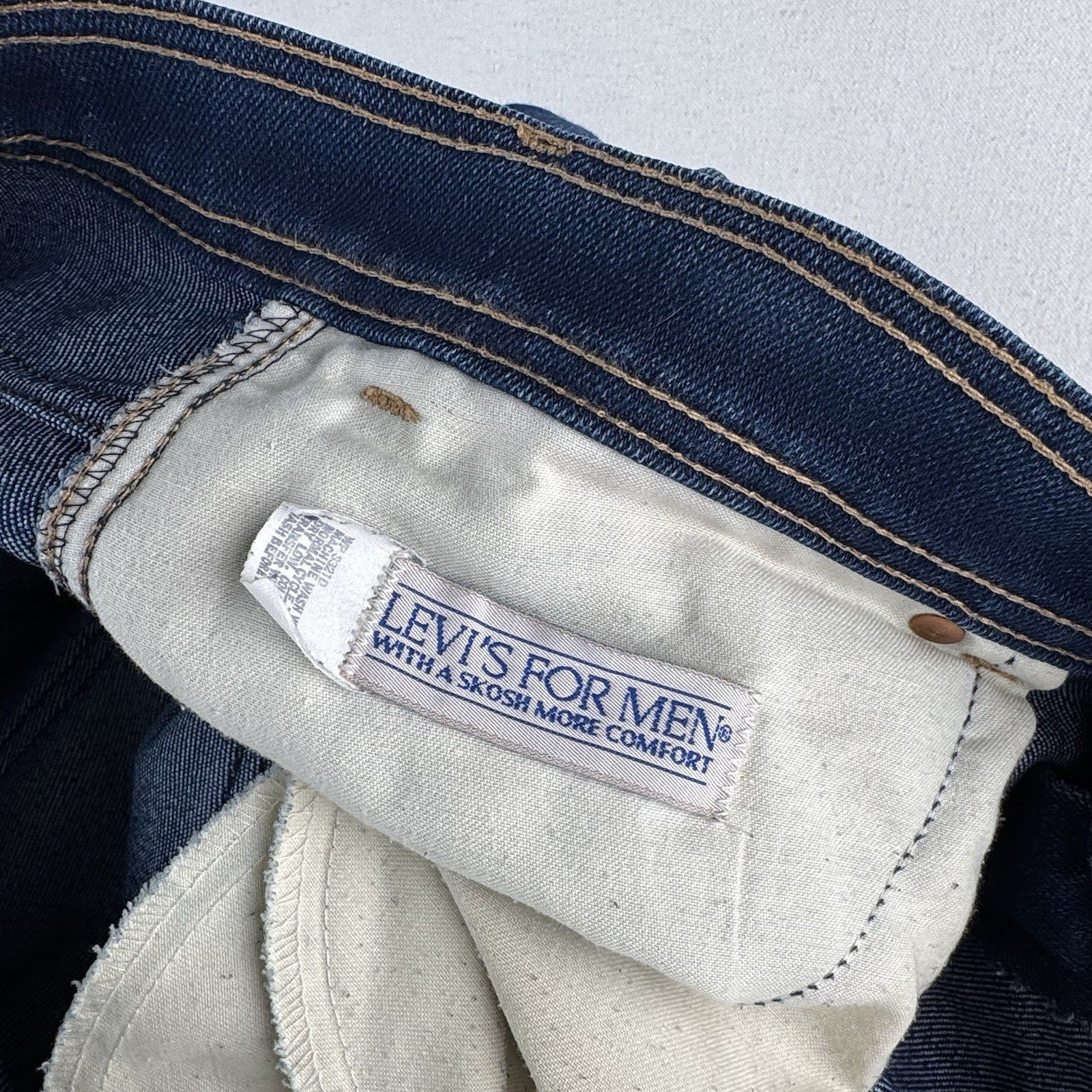 70's Vtg Levi's Blue Tab Bootcut 9" Jeans For Men with a Skosh More 34x30