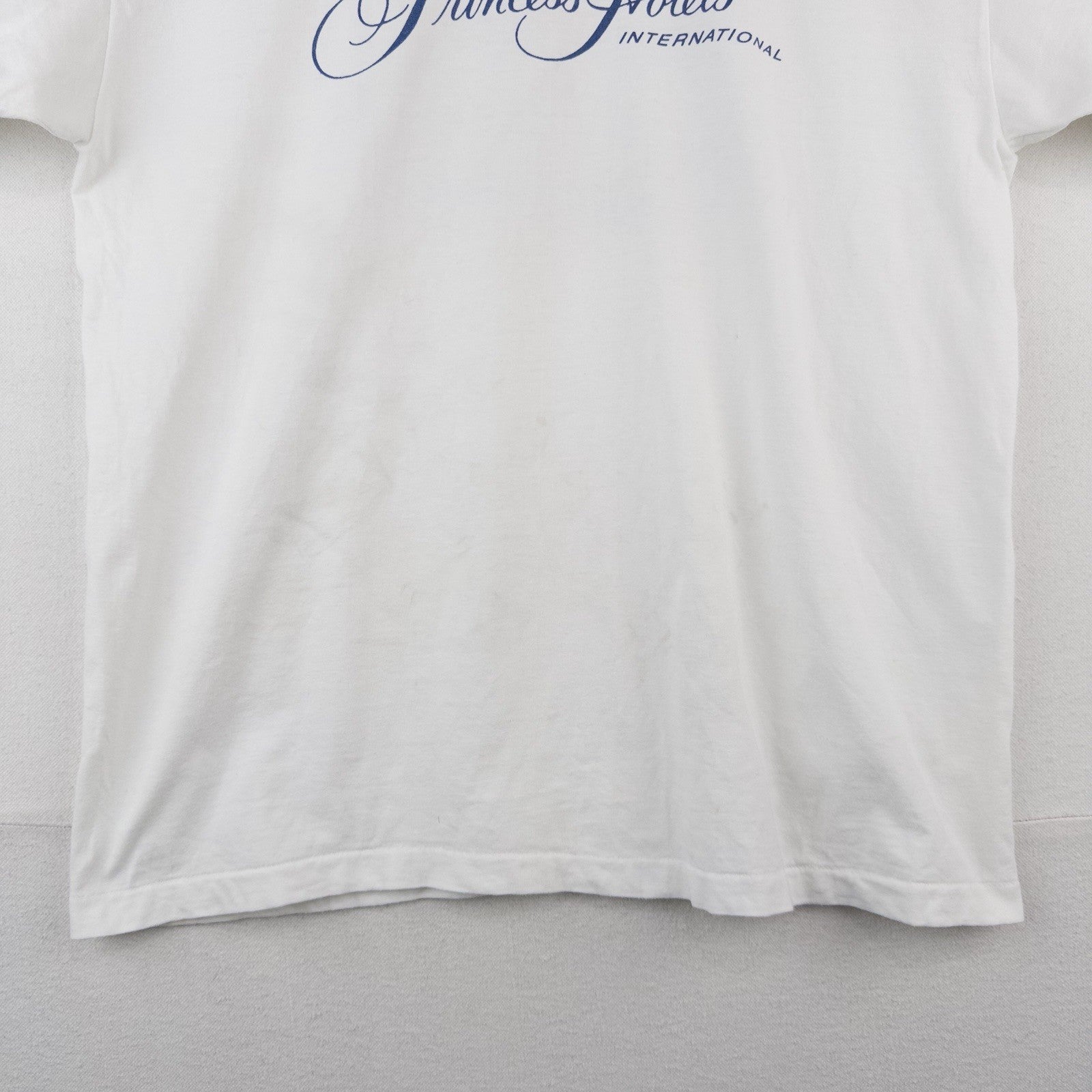90’s Vtg Princess Hotels Intl’ White T-shirt Script Logo Resort Travel Large USA