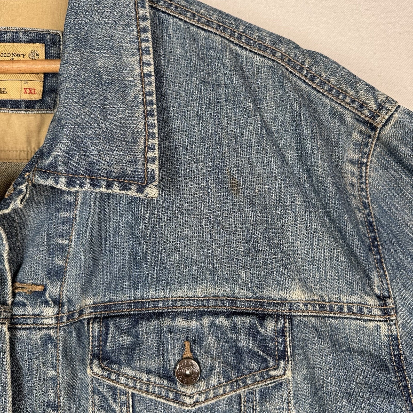Vtg Old Navy Men’s 2XL Embroidered Jean Jacket Gallo Papa Tiki Hut Rooster *Read