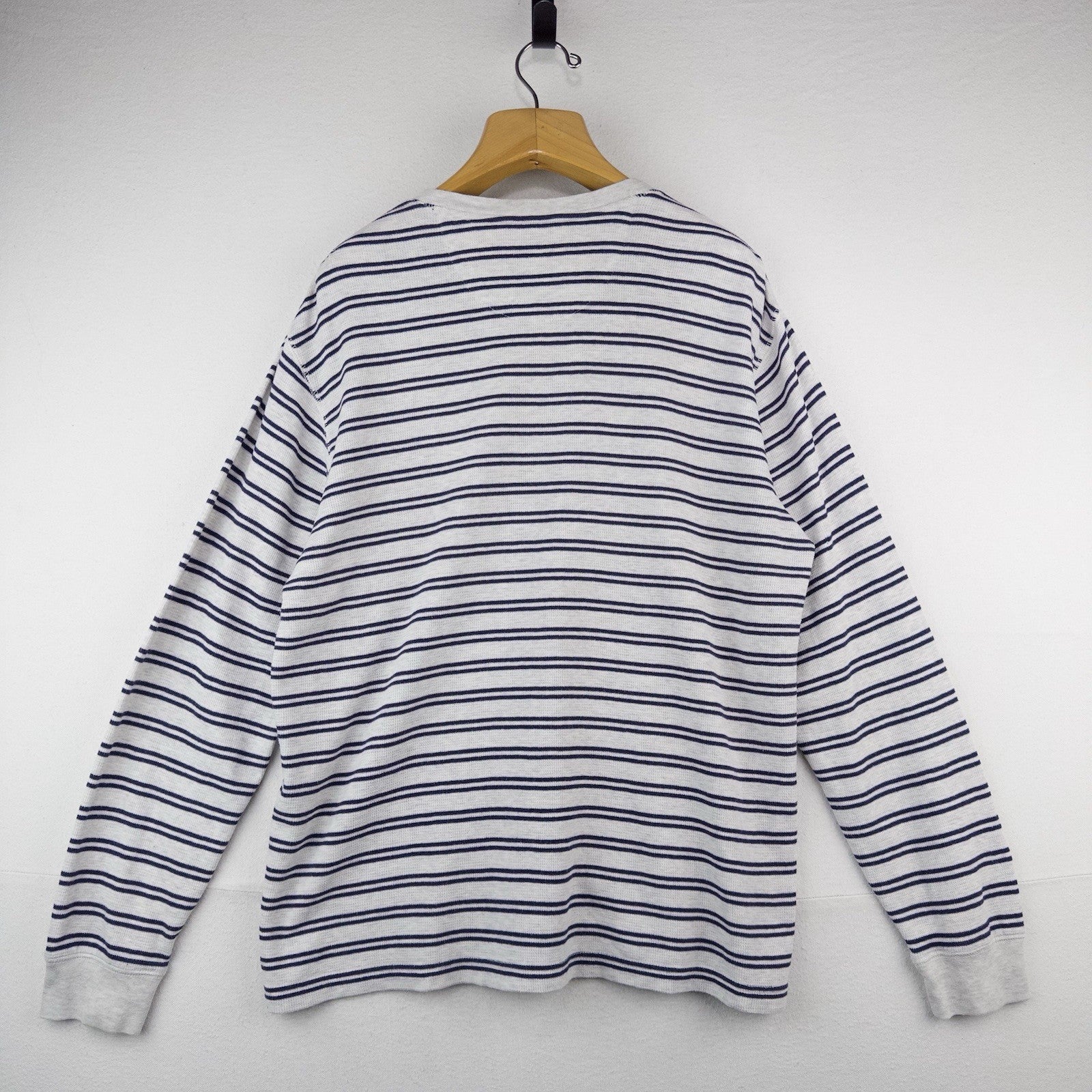 Chaps Ralph Lauren Men’s XL Gray Blue Stripe Henley Shirt Long Sleeve *Pinhole